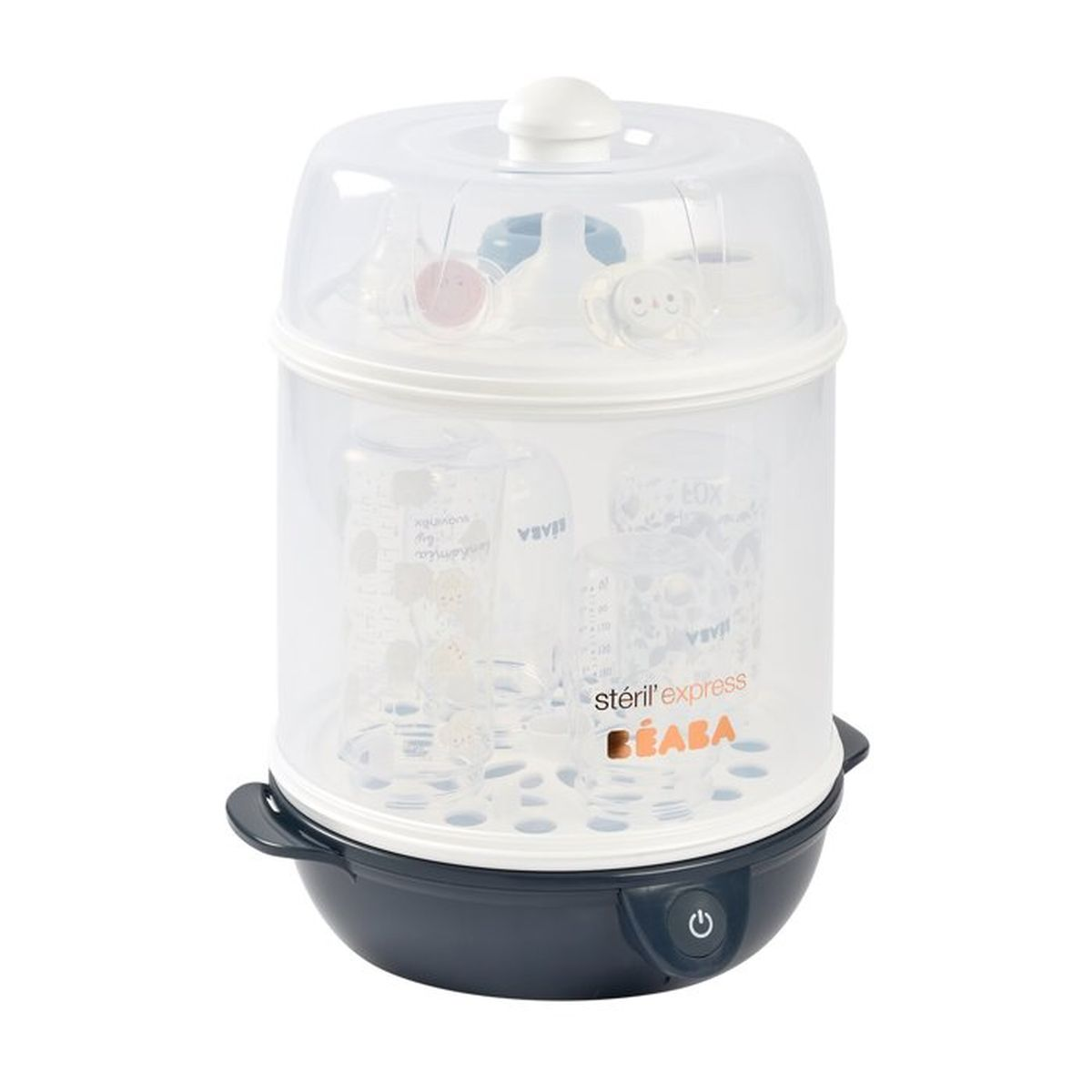 Ein klarer Babyflaschensterilisator mit Flaschen, Saugern und einem Schnuller im Inneren. Die Basis ist dunkelblau und hat einen Ein-/Ausschalter.