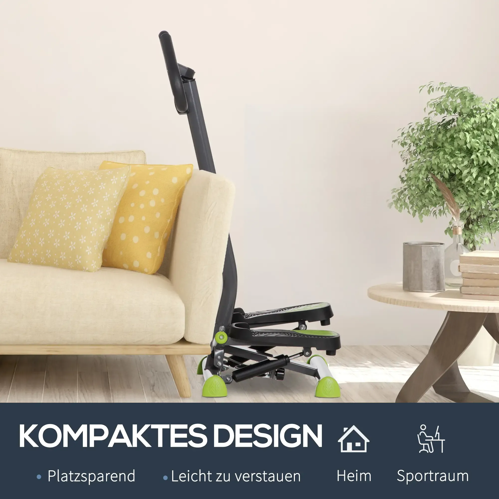 Eine Stepper-Trainingsmaschine steht vor einem beigefarbenen Sofa. Gelbe Kissen auf dem Sofa. Ein runder Tisch mit Büchern und Pflanzen im Hintergrund.