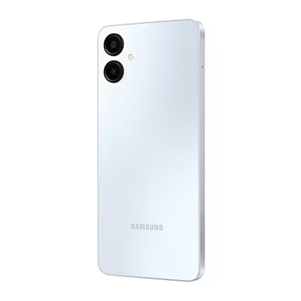 Uno smartphone Samsung bianco. Due lenti della fotocamera in alto a sinistra. Il logo Samsung in basso.