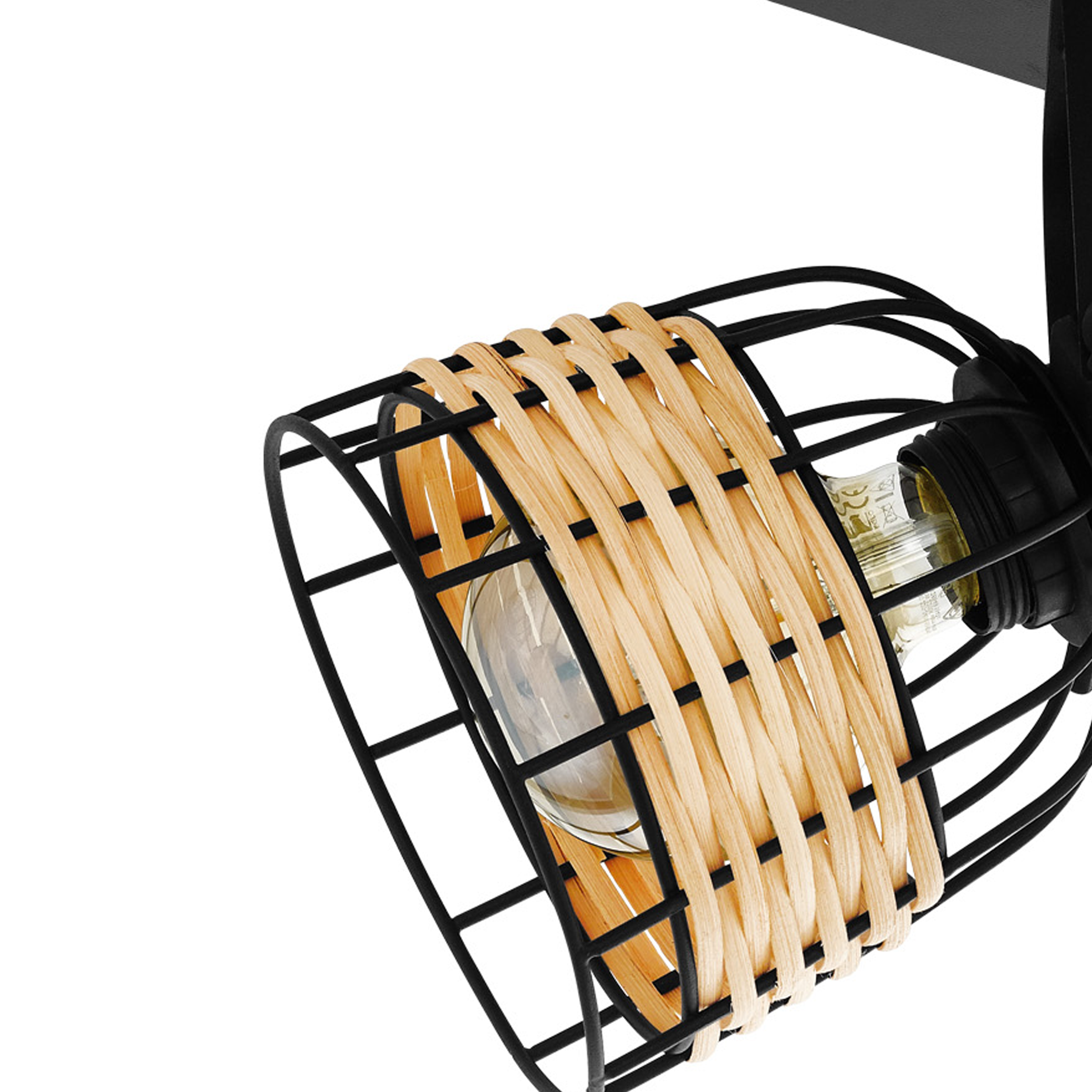 Gros plan d'un luminaire en métal noir et tissé avec une ampoule, sur fond blanc.