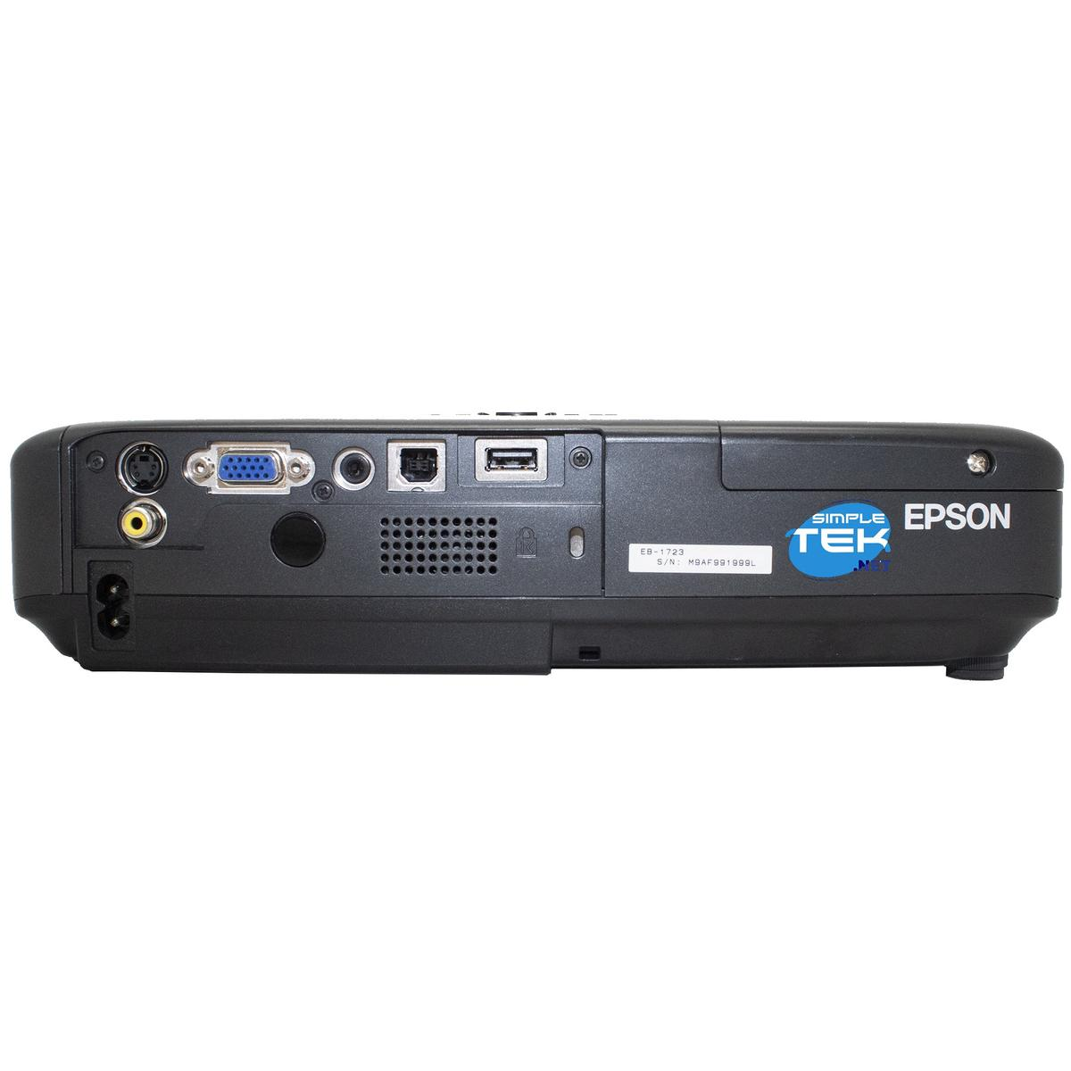 Il retro di un proiettore Epson nero mostra porte, connettori e il logo Simple Tek. Lo sfondo è bianco.