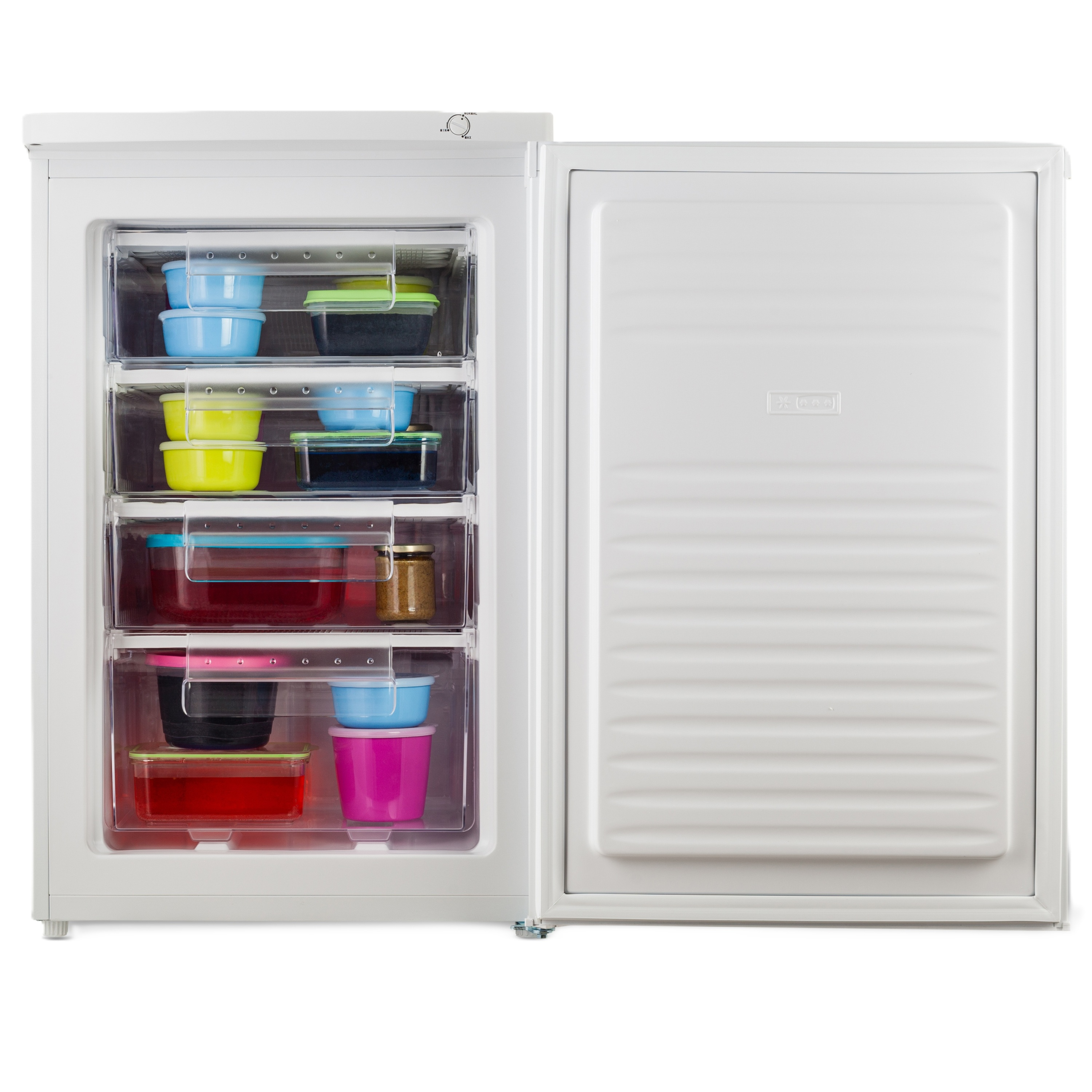 Freezer bianco con porta aperta. All'interno ci sono contenitori con cibo. La porta ha una maniglia e la parola 'freezer'.