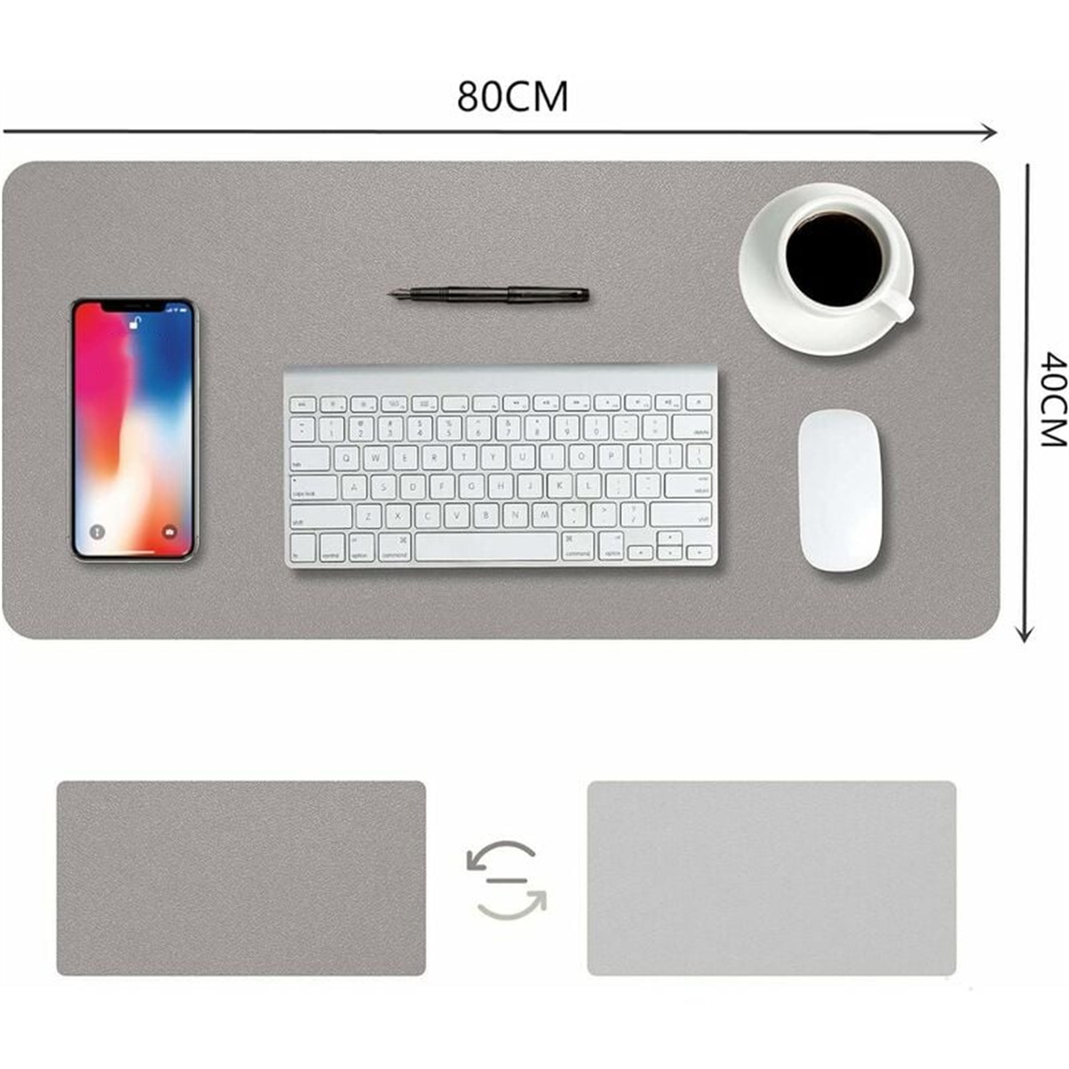 Graue Schreibtischunterlage mit Tastatur, Maus, Stift, Telefon und Kaffeetasse. Maße: 80 cm x 40 cm.