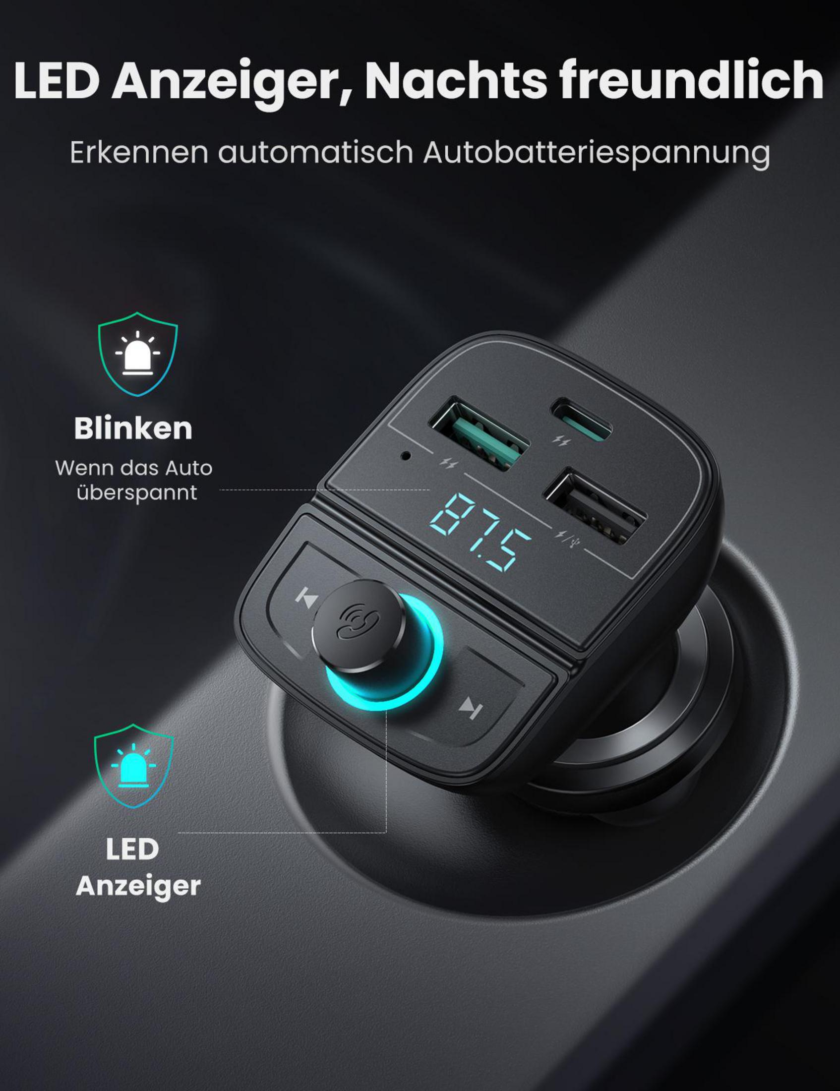 Ein Autoladegerät mit digitaler Anzeige, USB-Anschlüssen und Steuertasten. Das Display zeigt '87,5'. Das Gerät sitzt in der Konsole eines Autos.