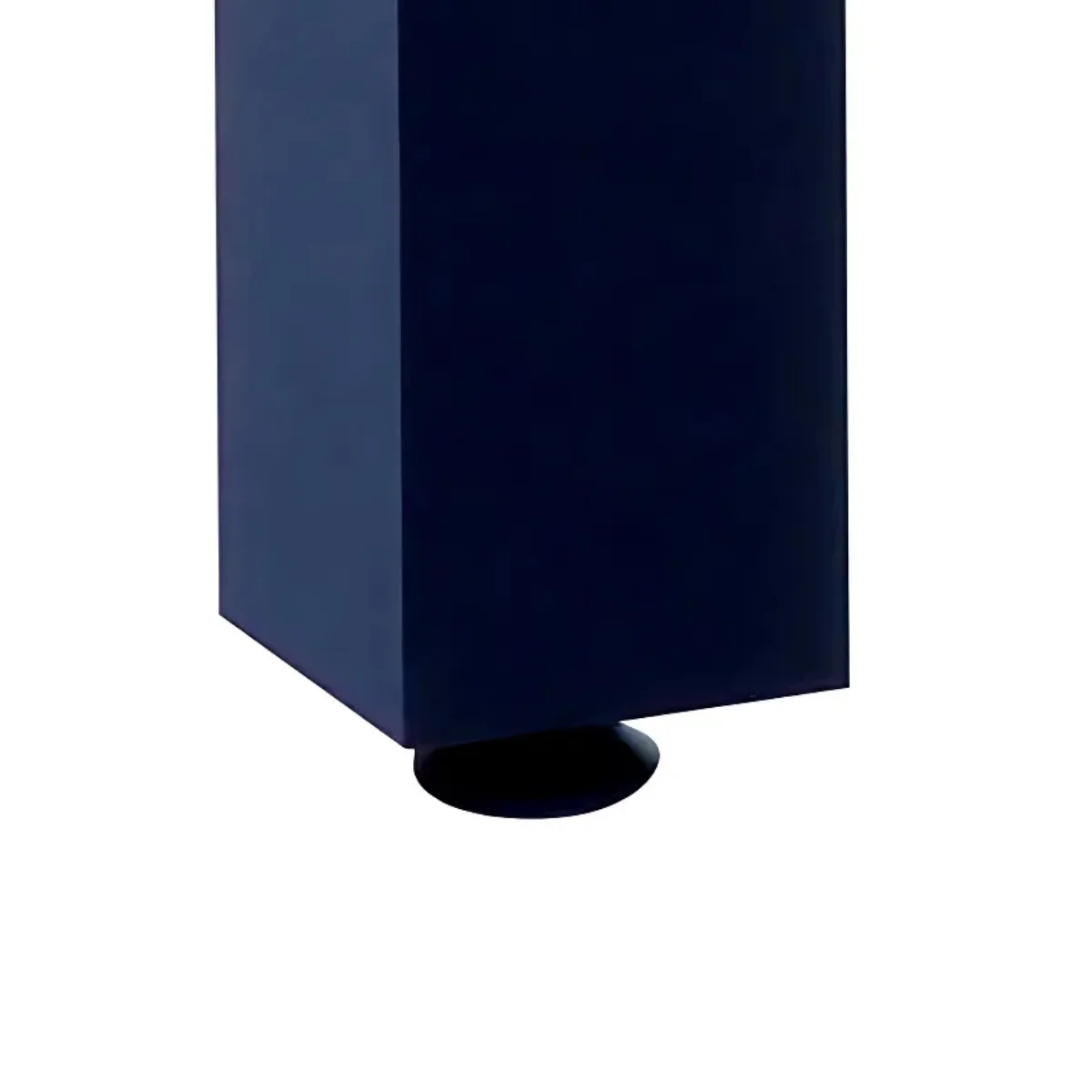 Een marineblauw, rechthoekig object is te zien, mogelijk een meubelpoot. Onderaan is een kleine zwarte schijf bevestigd.