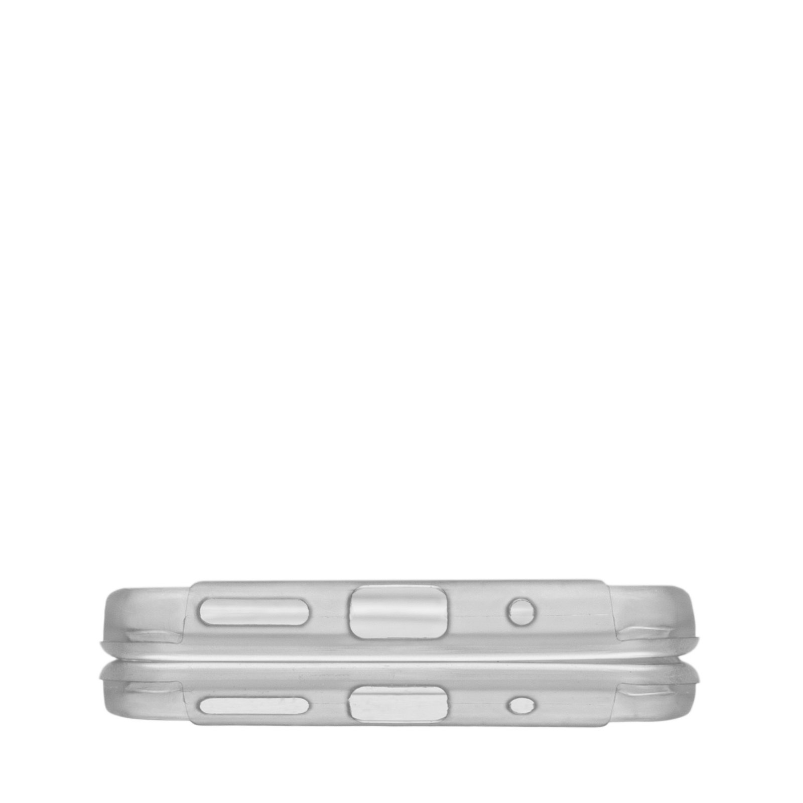 Una funda transparente para teléfono, arriba y reflejada abajo, mostrando recortes para botones y puertos, sobre fondo blanco.