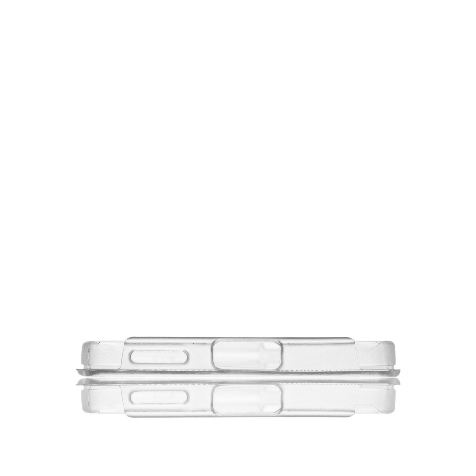 Dos fundas transparentes para teléfono apiladas, mostrando aberturas para botones. Fondo blanco.
