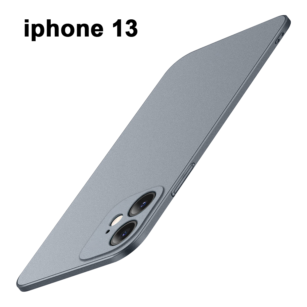 Eine graue iPhone 13 Hülle wird diagonal gezeigt. Das Telefon hat zwei Kameras. Der Name des Telefons wird links oben angezeigt.