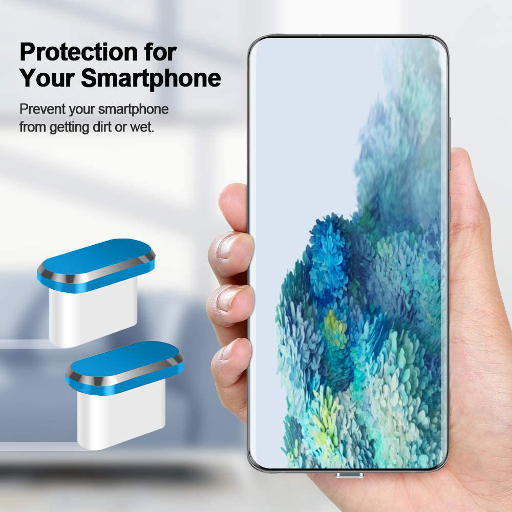 Eine Hand, die ein Smartphone mit einem blau-silbernen Stecker hält. Der Text lautet: Schutz für Ihr Smartphone.