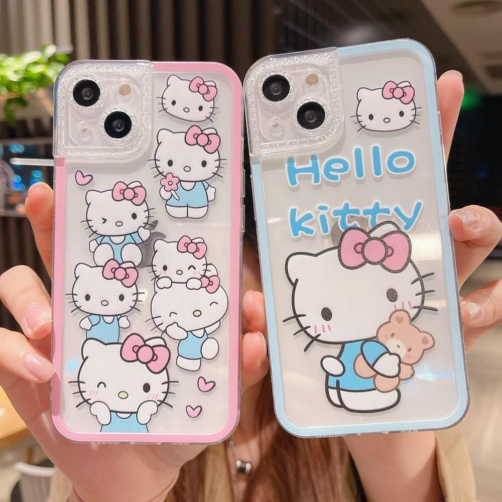 Zwei Handyhüllen mit Hello Kitty Designs. Eine rosa, eine blaue. Beide haben transparente Rückseiten und mehrere Hello Kitty Bilder.