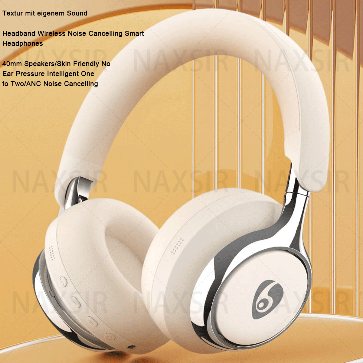 Cuffie color crema con dettagli argentati, su sfondo arancione con testo. Le cuffie sono etichettate come 'NAXSIR'.