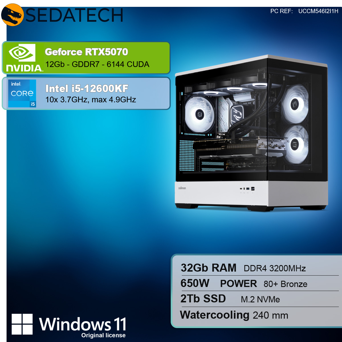 Un case per PC con componenti come GeForce RTX5070, Intel i5 e Windows 11. Include RAM, SSD e raffreddamento a liquido.
