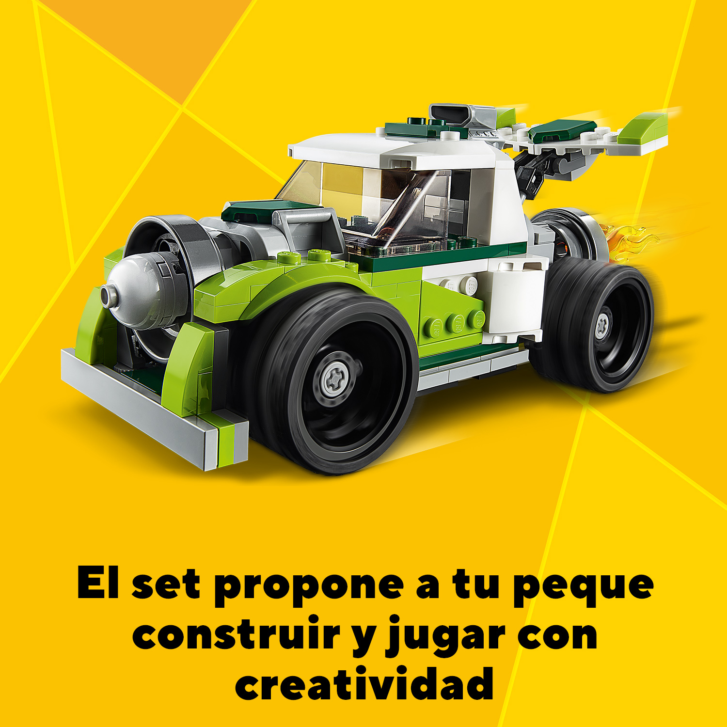 Samochód wyścigowy Lego, zielony, biały i czarny, na żółtym tle. Samochód jest pod kątem, z płomieniami z tyłu.