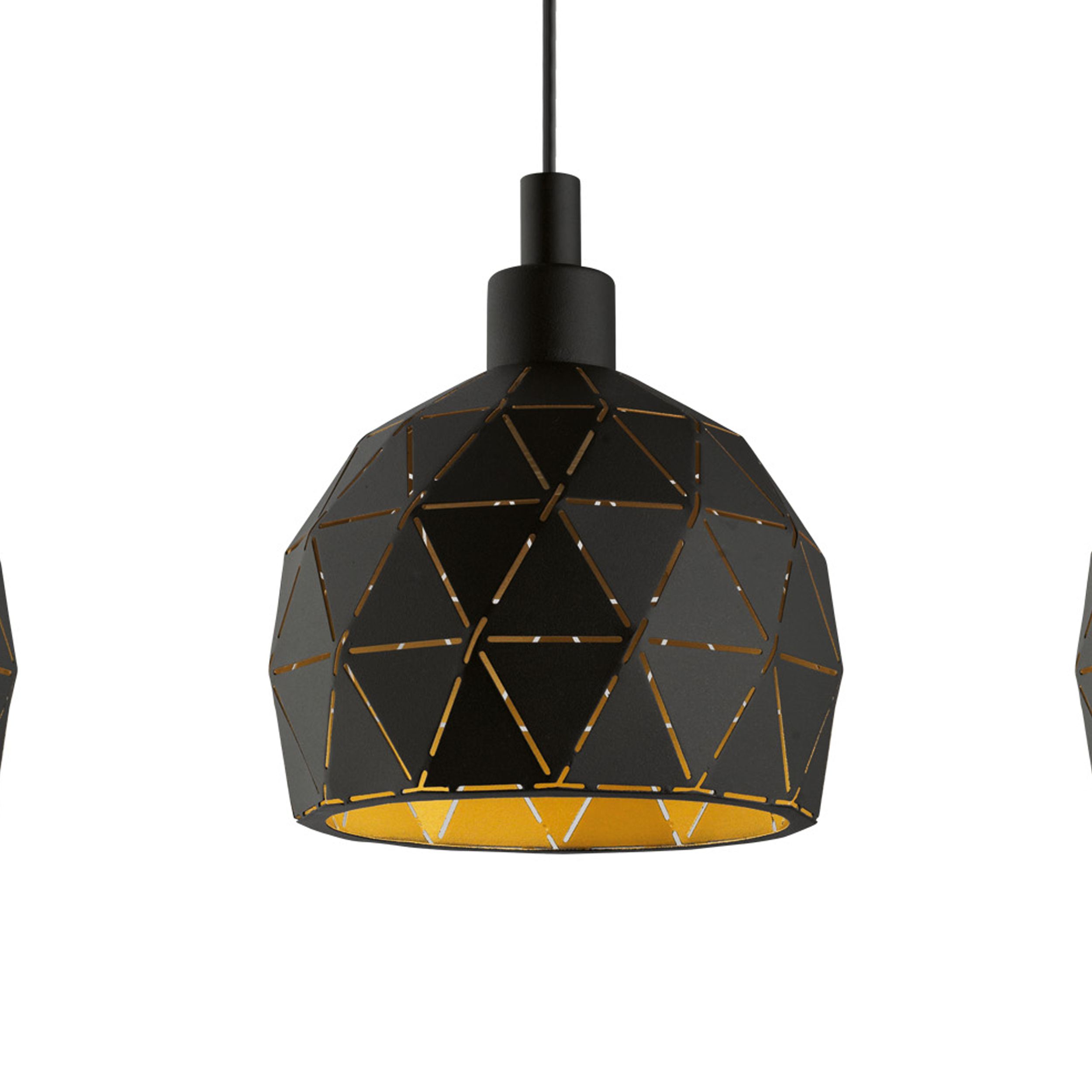 Schwarze Pendelleuchte mit geometrischem Design. Die Innenseite ist goldfarben. Der Hintergrund ist weiß.