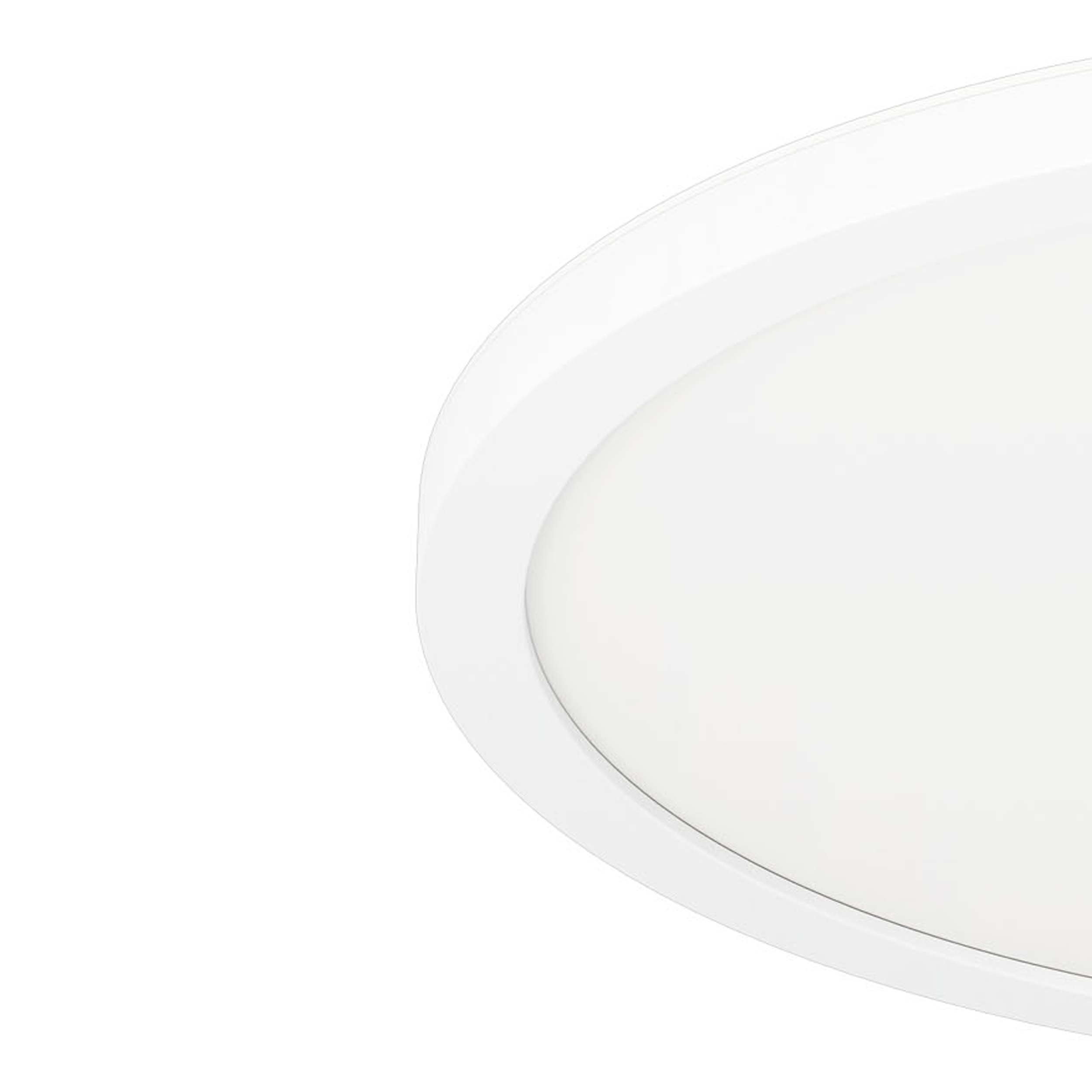 Nahaufnahme einer weißen, runden Deckenleuchte. Die Leuchte hat ein gebogenes Design mit weißer Oberfläche.