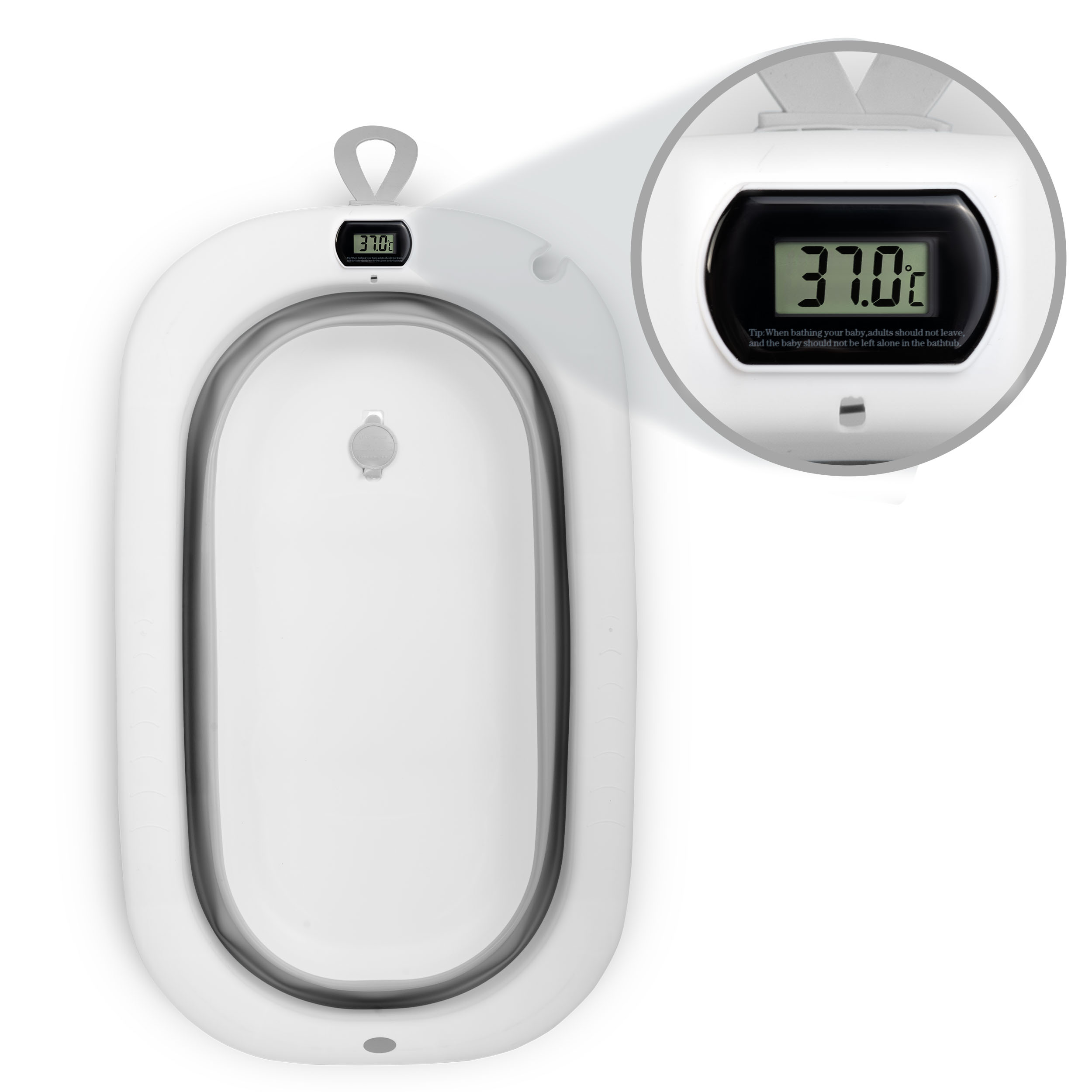 Biała wanienka dla dziecka z cyfrowym termometrem wskazującym 37,0°C. Widok termometru w zbliżeniu.