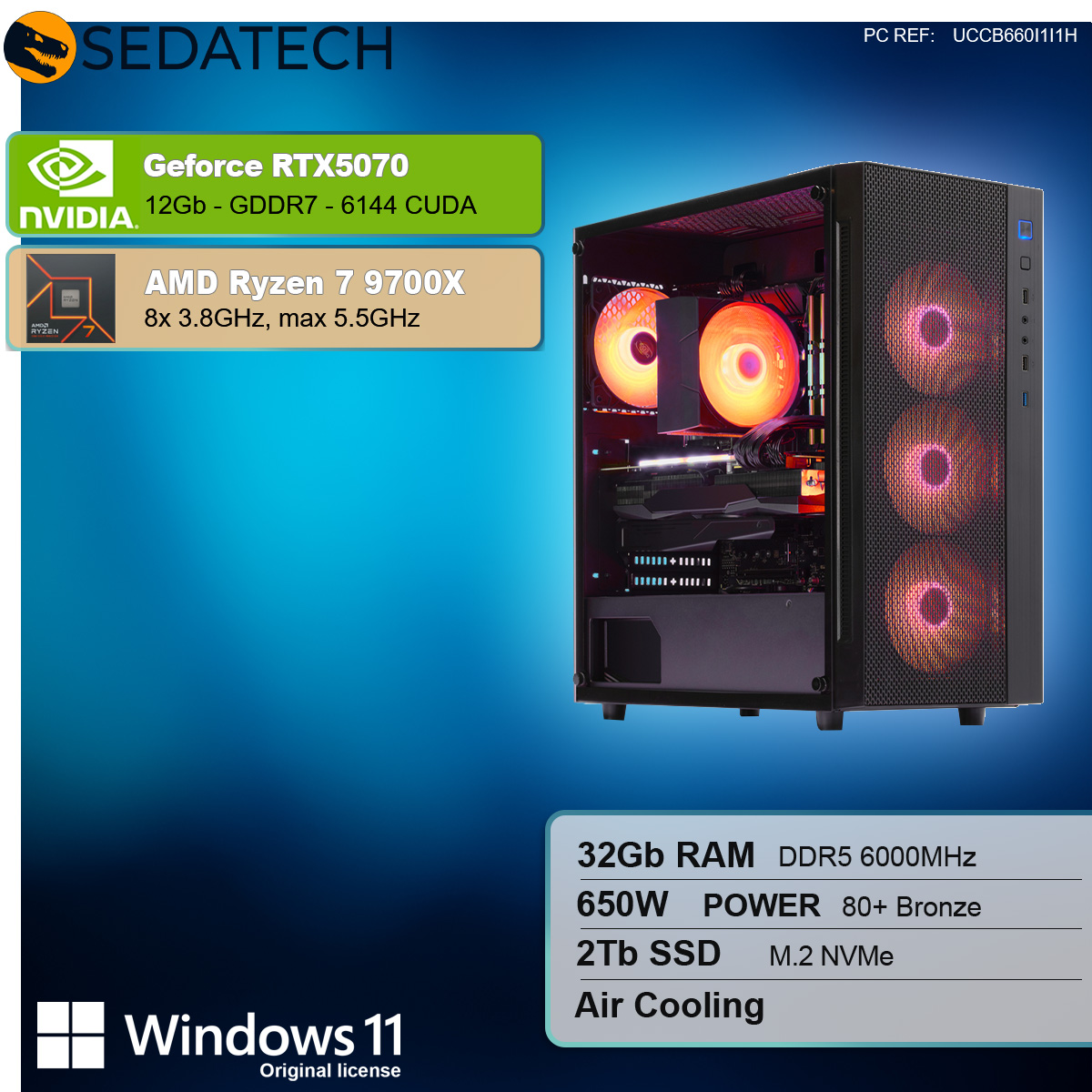 Un case per computer con pannello laterale in vetro, che mostra i componenti interni con illuminazione rossa e arancione. Le specifiche includono RTX5070, Ryzen 7, 32GB di RAM.