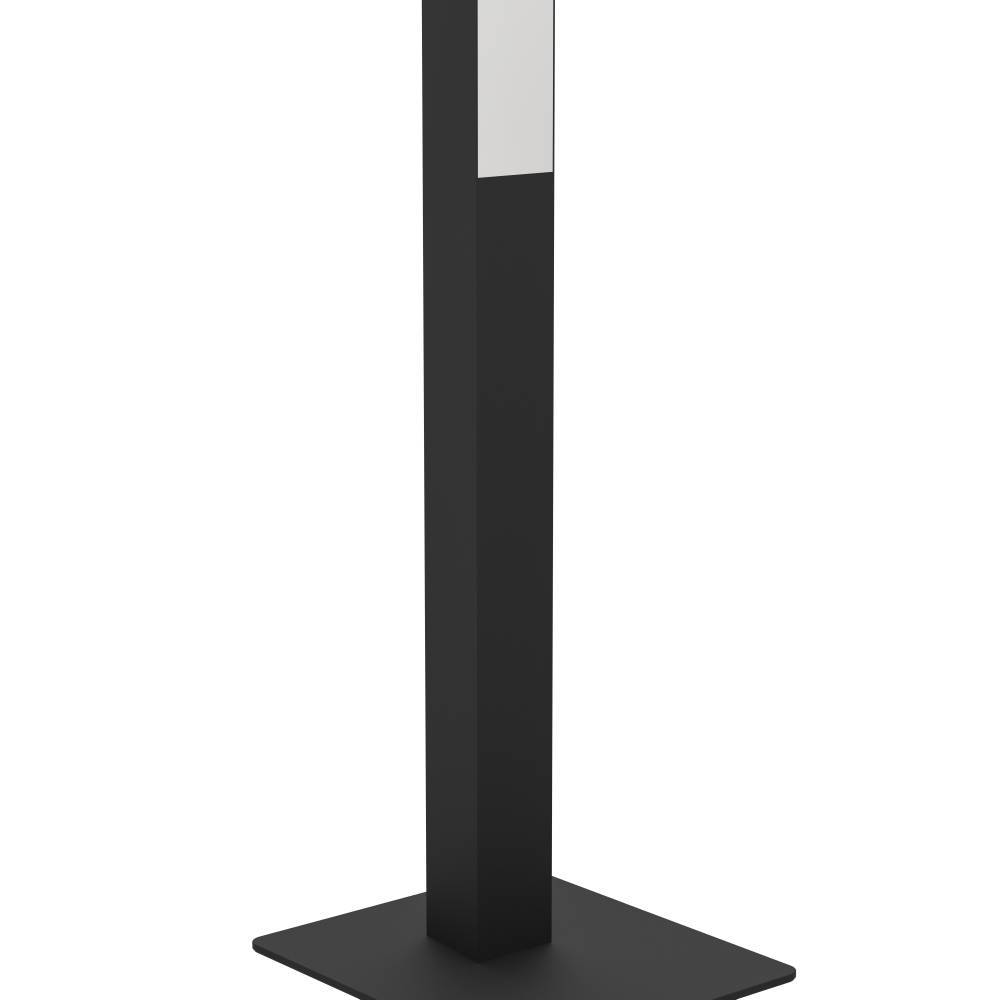 Una moderna lampada da terra con base nera e pannello luminoso bianco, isolata su sfondo bianco.