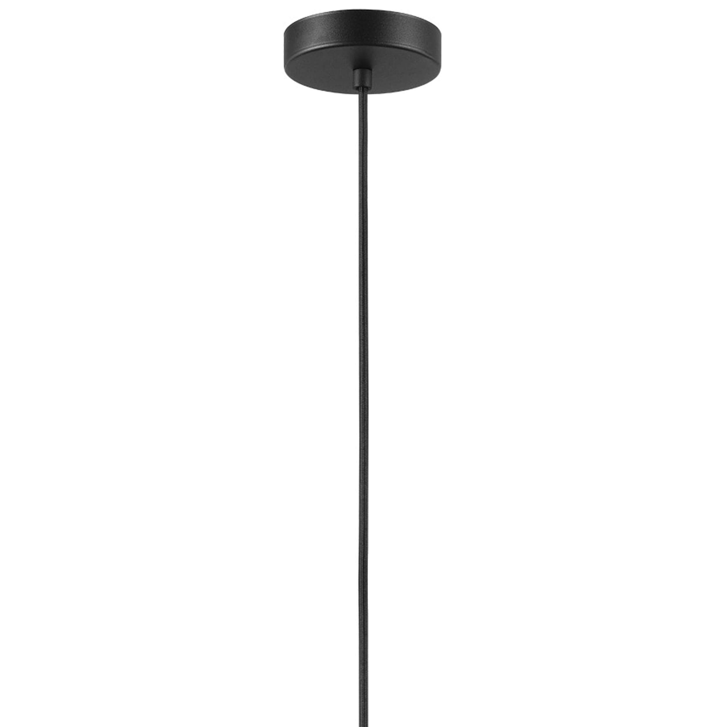 Eine schwarze Pendelleuchte hängt von einer passenden Baldachin ab und verfügt über ein langes, schlankes Kabel.