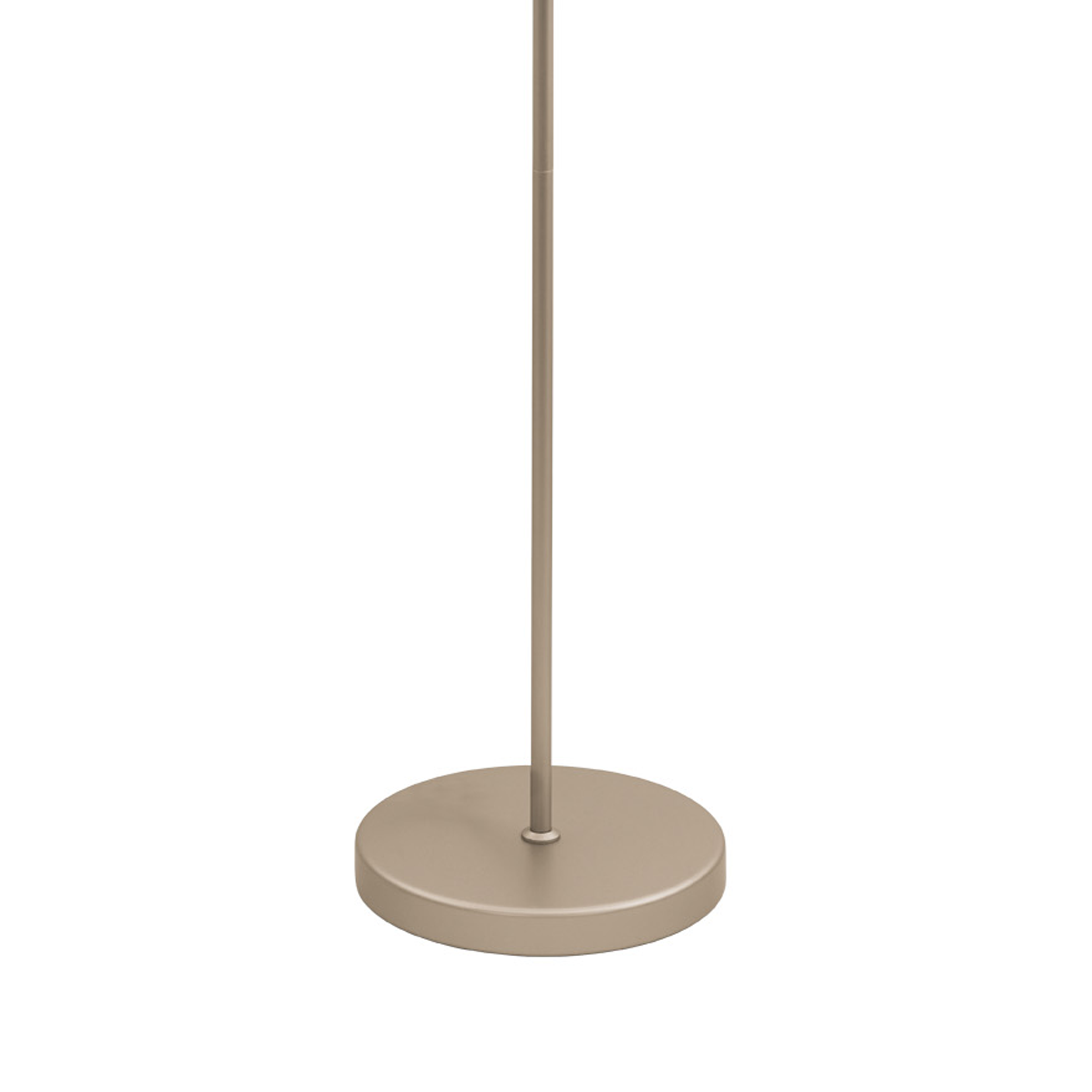 Un pied de lampadaire de couleur or avec une base circulaire sur un fond blanc.