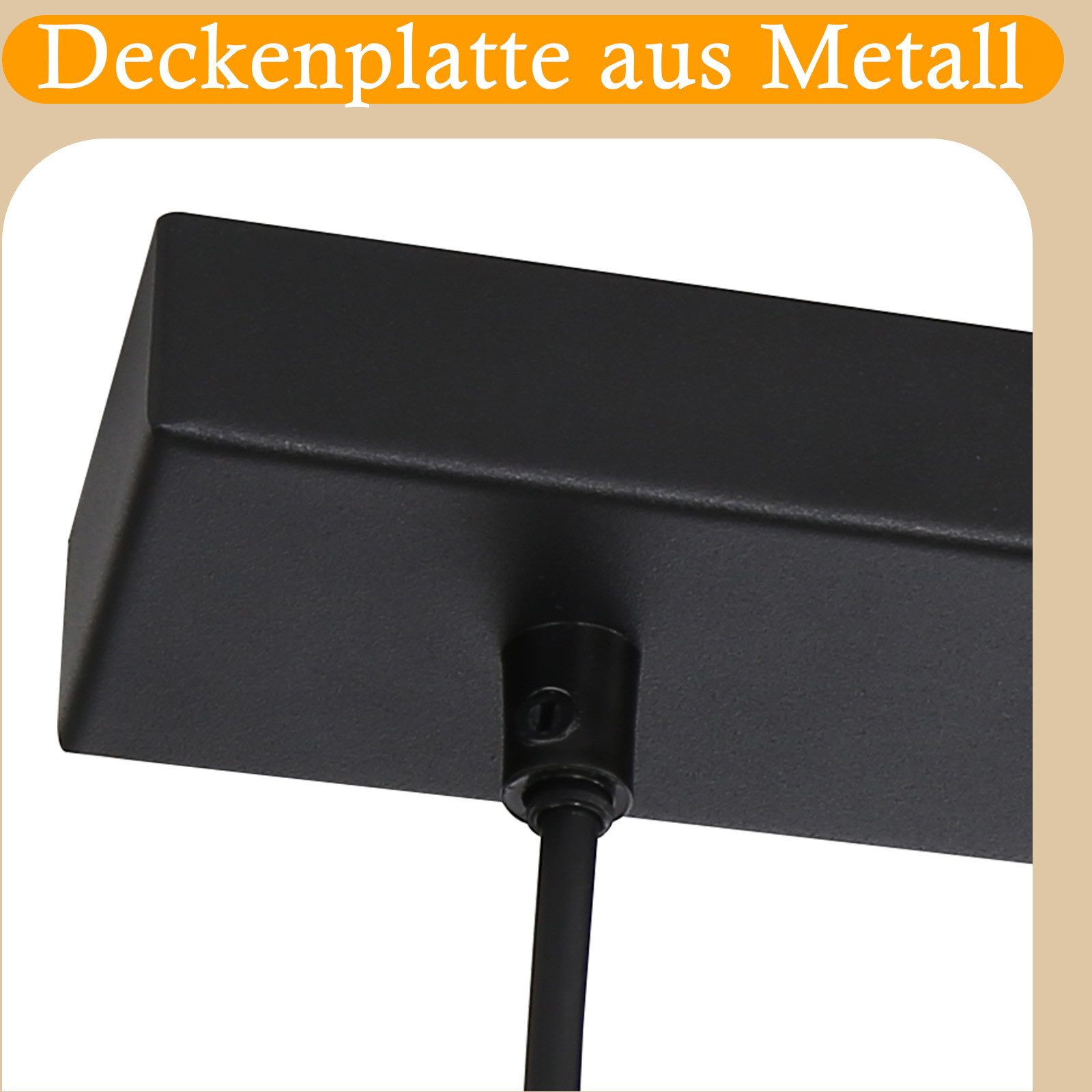 Primo piano della piastra a soffitto in metallo nero di una lampada a sospensione a tre luci.