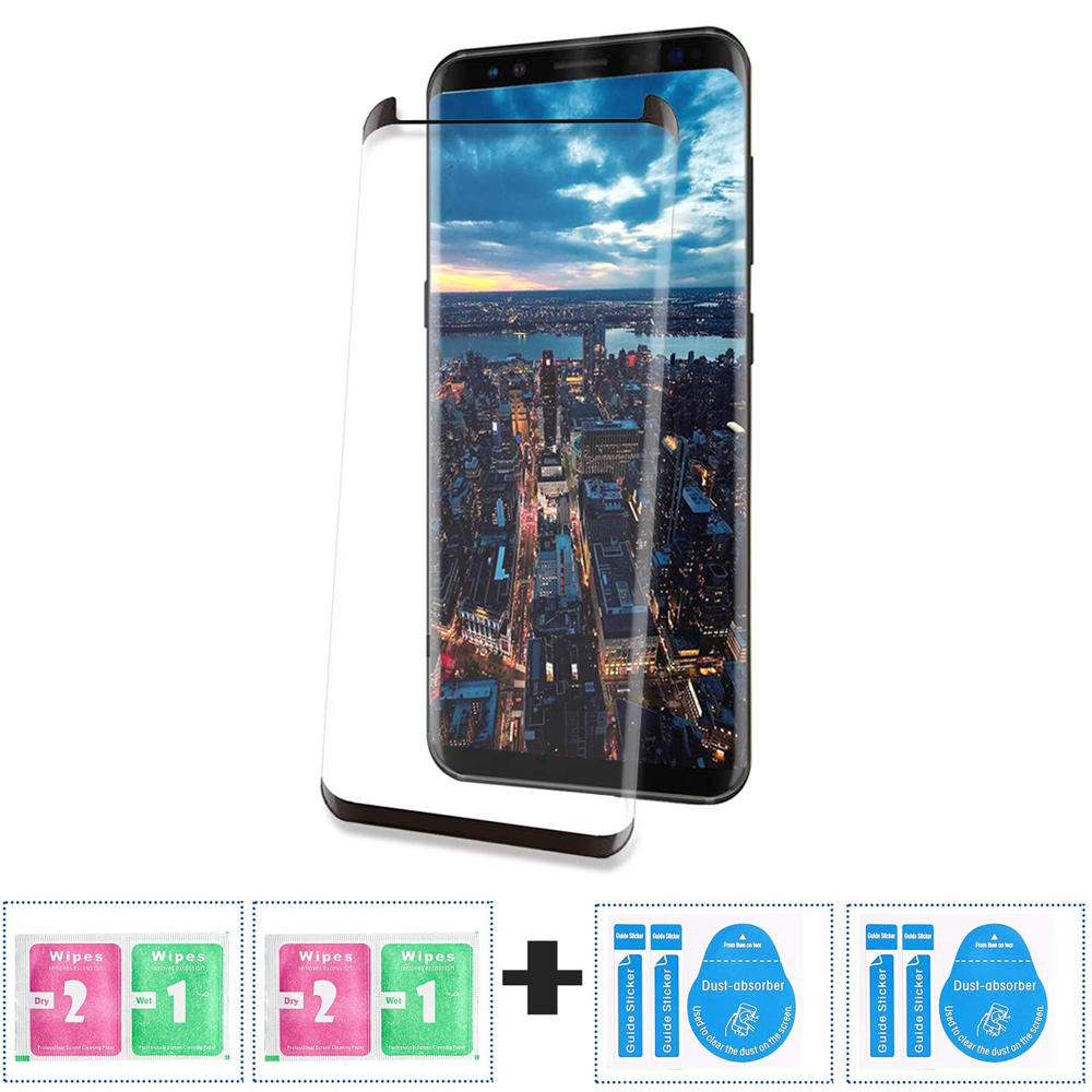 Smartphone mit Displayschutzfolien-Set. Bildschirm zeigt Stadt-Skyline in der Dämmerung, Reinigungs- und Staubabsorbertücher.