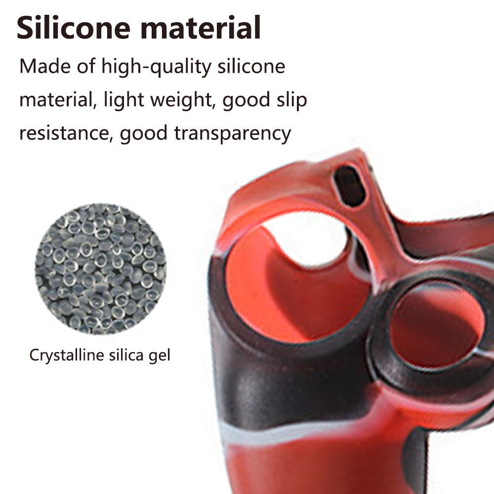 Nahaufnahme einer roten, schwarzen und weißen Silikonhülle für einen Gamecontroller, die Design und Material zeigt.