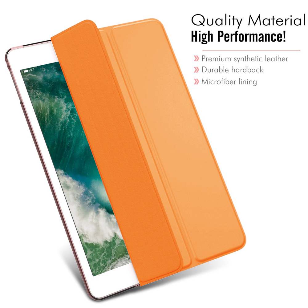Eine orangefarbene Tablet-Hülle ist teilweise geöffnet und zeigt einen Bildschirm mit Meeresbildern.