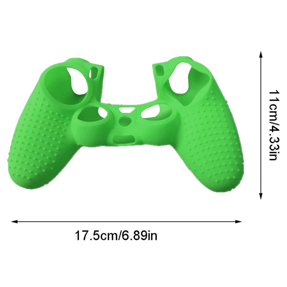 Grüne Silikonhülle für PlayStation-Controller auf weißem Hintergrund mit Abmessungen.