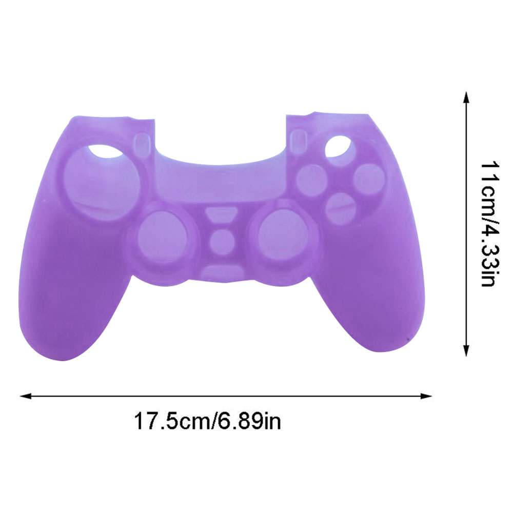 Lila PlayStation-Controller-Abdeckung mit den Maßen 11 cm x 17,5 cm.