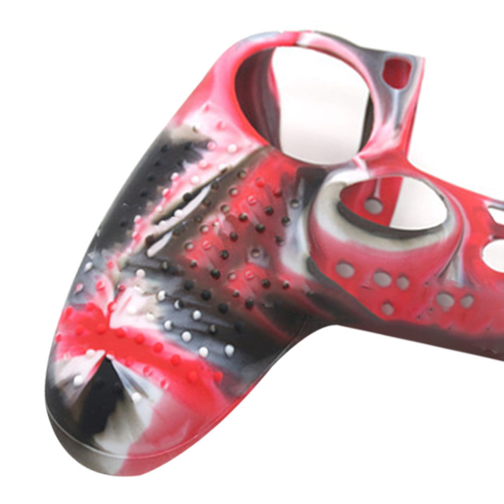 Der Controller-Griff zeigt ein Marmordesign aus Rot, Weiß und Schwarz mit erhöhten Noppen für besseren Halt.