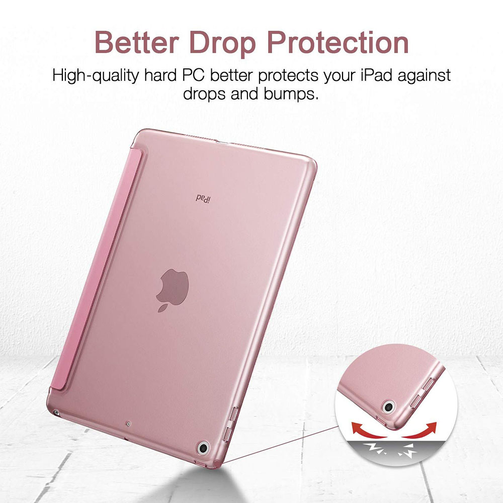 Ein rosa iPad in einer Hülle, mit einem Bild einer Ecke, die vor einem Sturz geschützt wird. Text zeigt Sturzschutz an.