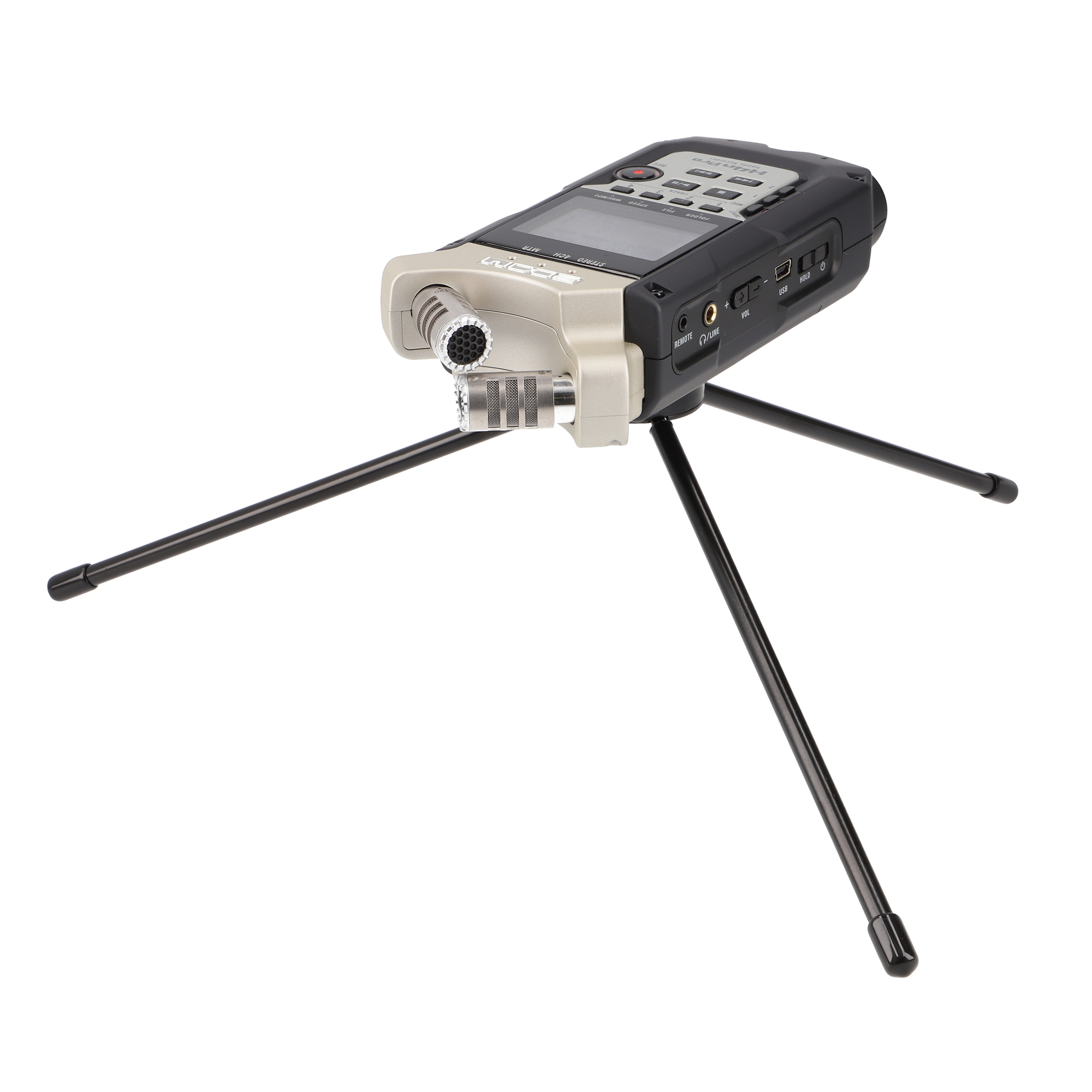 Schwarzer Audiorecorder mit silbernem Mikrofonkopf, montiert auf einem kleinen schwarzen Stativ vor einem weißen Hintergrund.