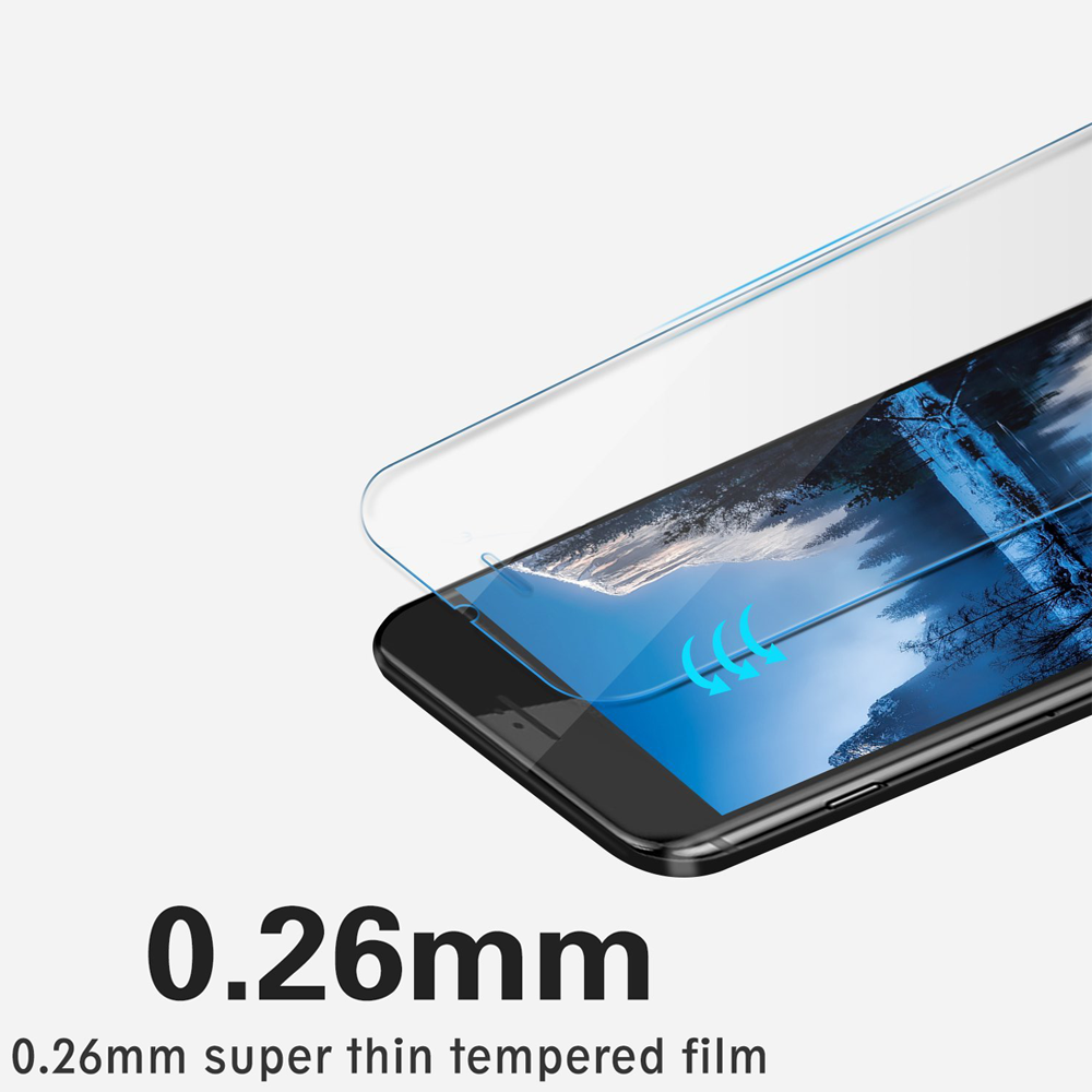Ein dünner, transparenter Bildschirmschutz schwebt über einem Telefon und ist bereit zur Anbringung. Text gibt eine Dicke von 0,26 mm an.
