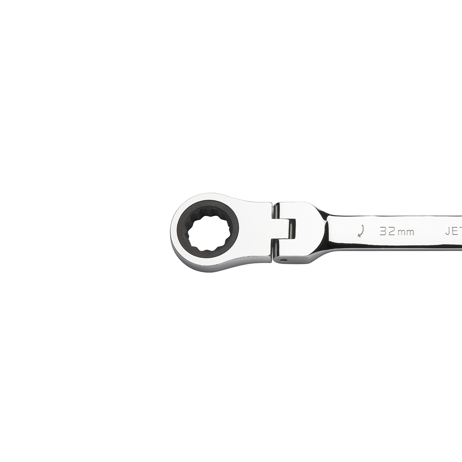 Una chiave inglese argentata da 32 mm con estremità a cricchetto su uno sfondo bianco.