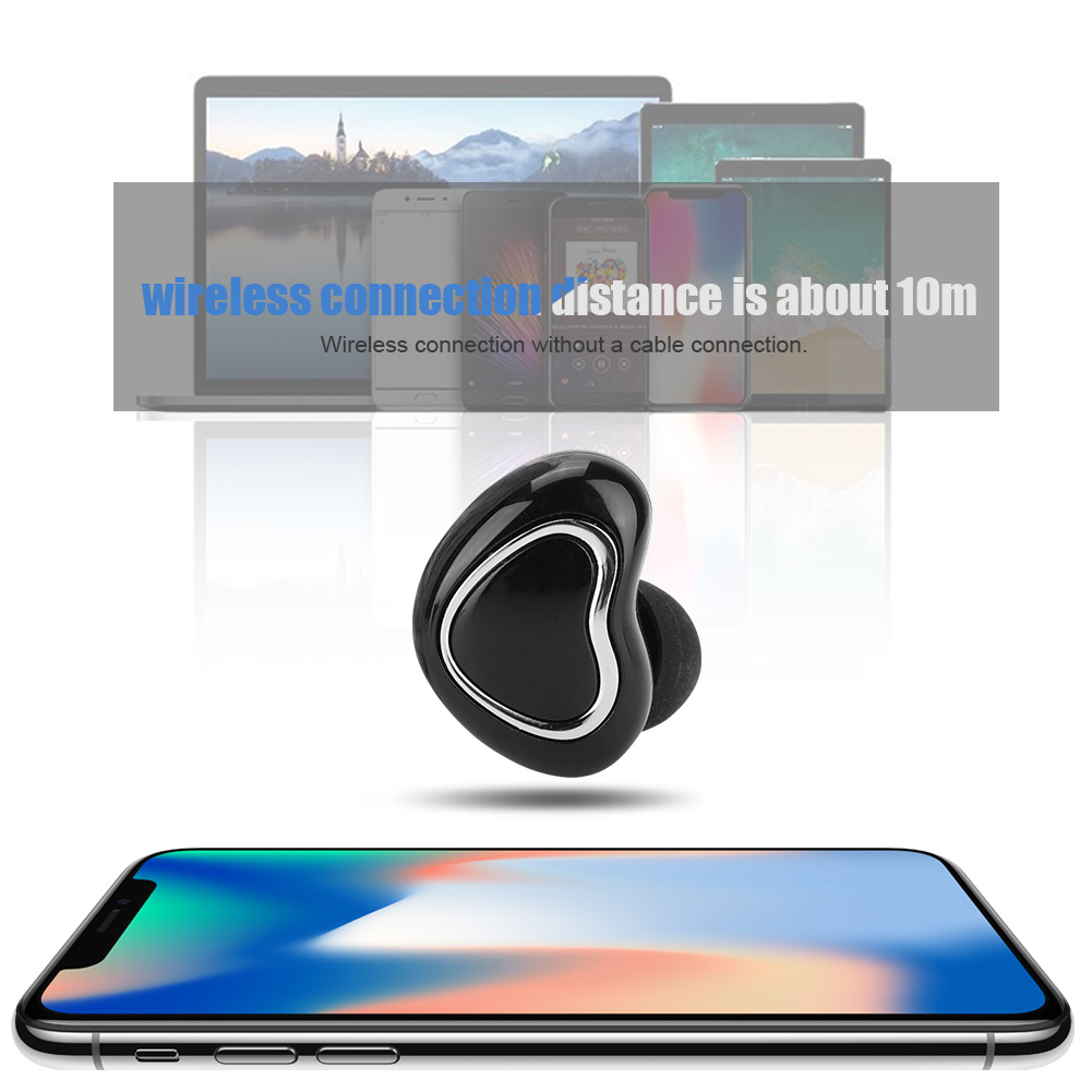 Schwarzer kabelloser Ohrhörer über einem Smartphone. Text erklärt die Entfernung der drahtlosen Verbindung. Tablets und Telefone im Hintergrund.
