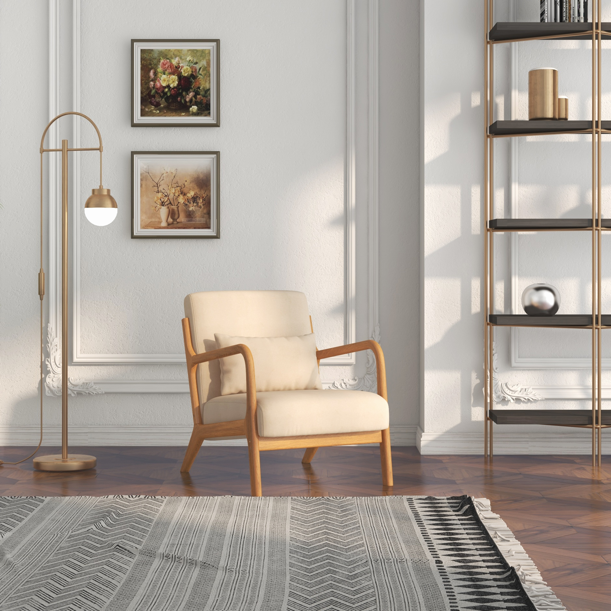 Sillón beige con marco de madera y almohada, en una habitación con lámpara y estantería.