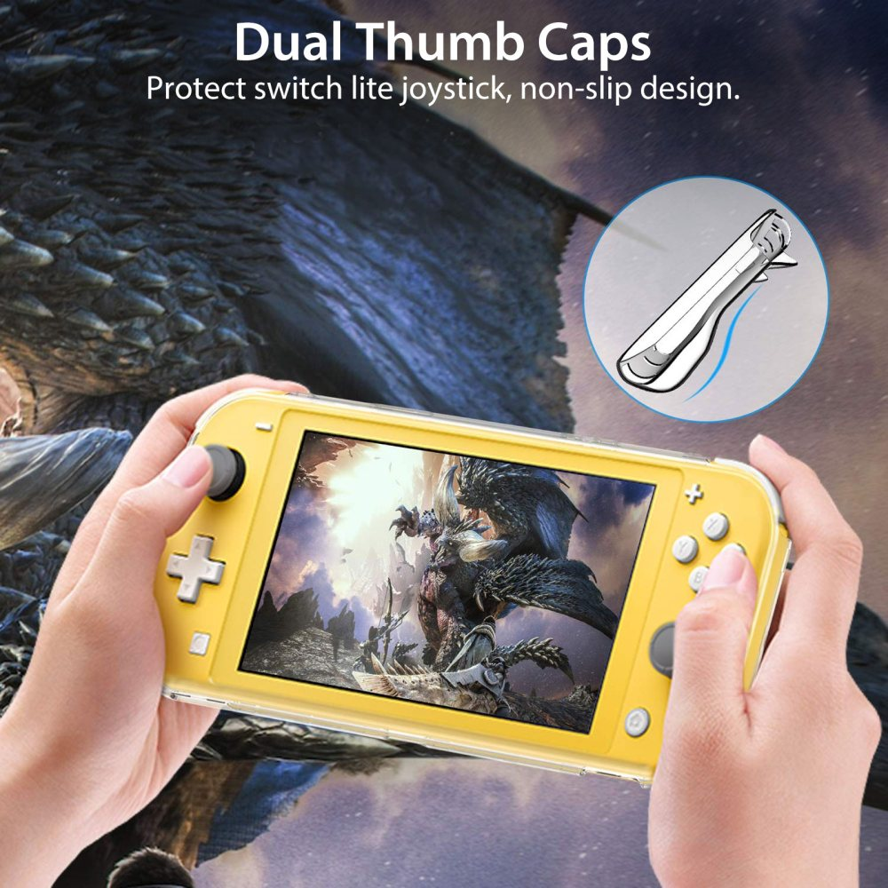 Hände, die einen gelben Nintendo Switch Lite mit Daumenkappen halten und ein Videospiel anzeigen.