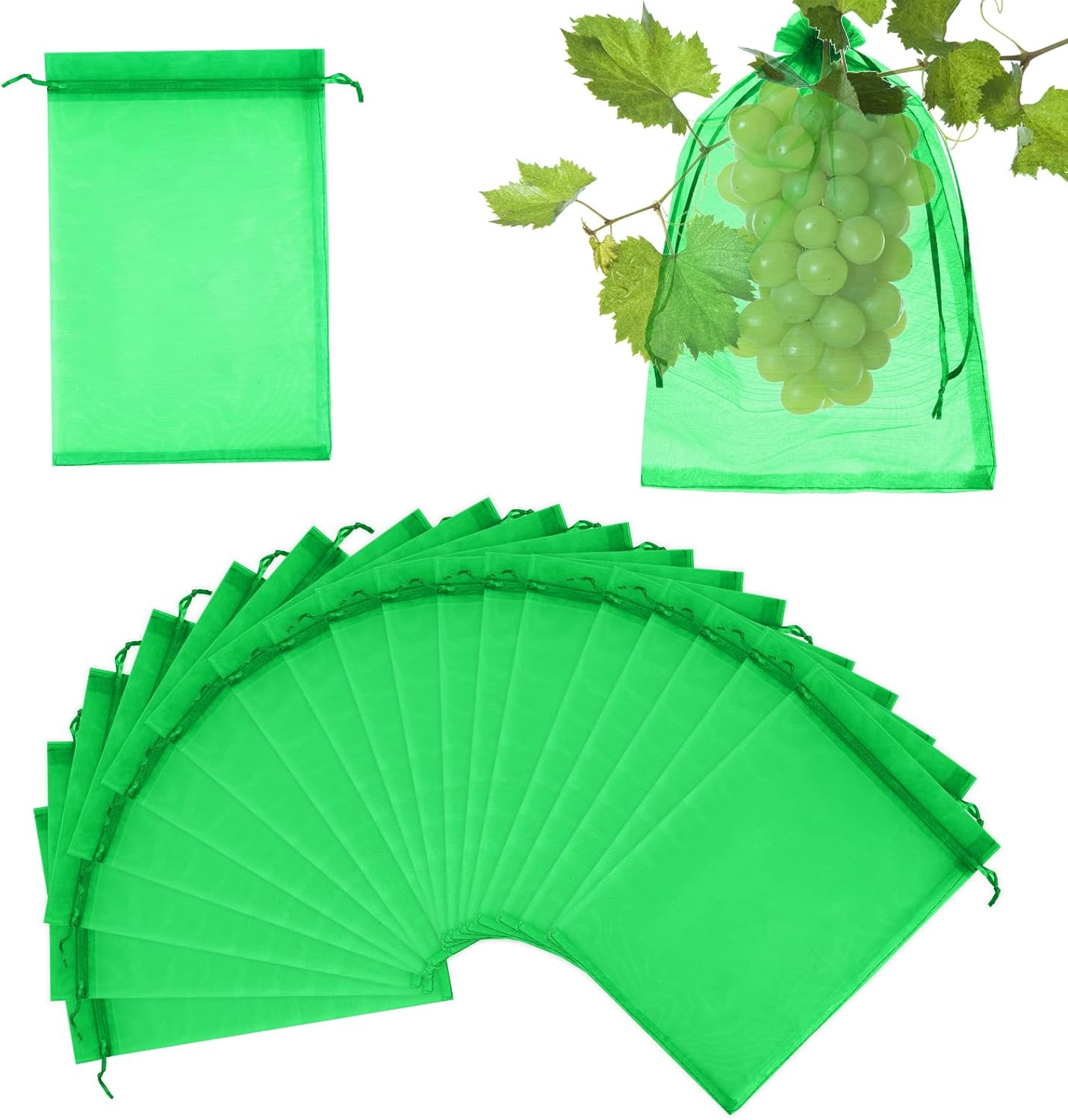 Grüne Netztaschen: eine leer, eine mit Trauben und ein Stapel, entworfen für die Lagerung und den Schutz von Produkten.