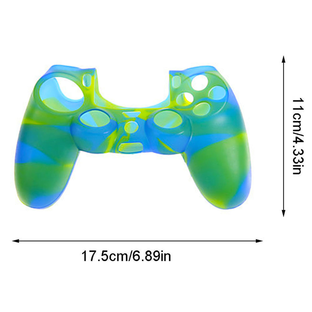 Eine blau-grüne Tie-Dye-Spielcontroller-Hülle mit Maßangaben vor einem weißen Hintergrund.