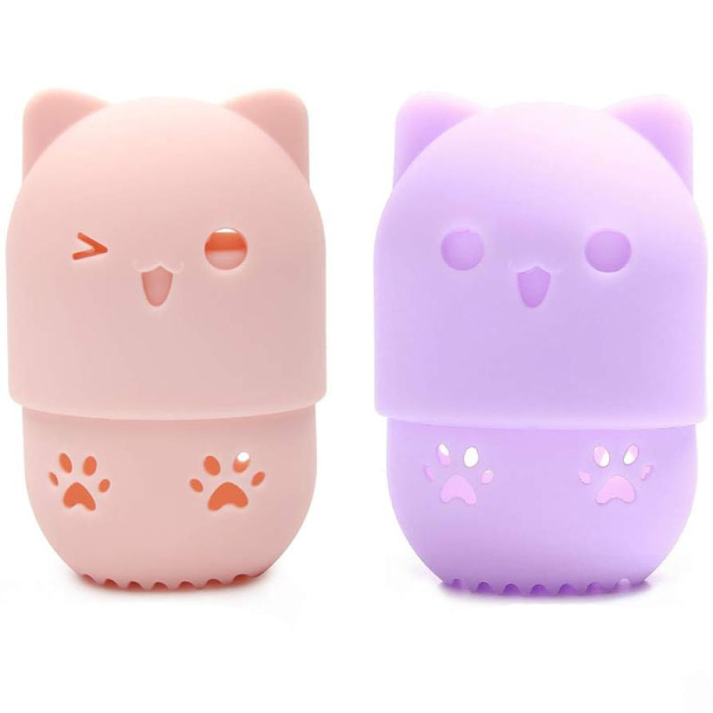 Zwei Kosmetikschwamhalter, rosa und lila, mit Katzengesicht und Pfotenabdruckdetails.