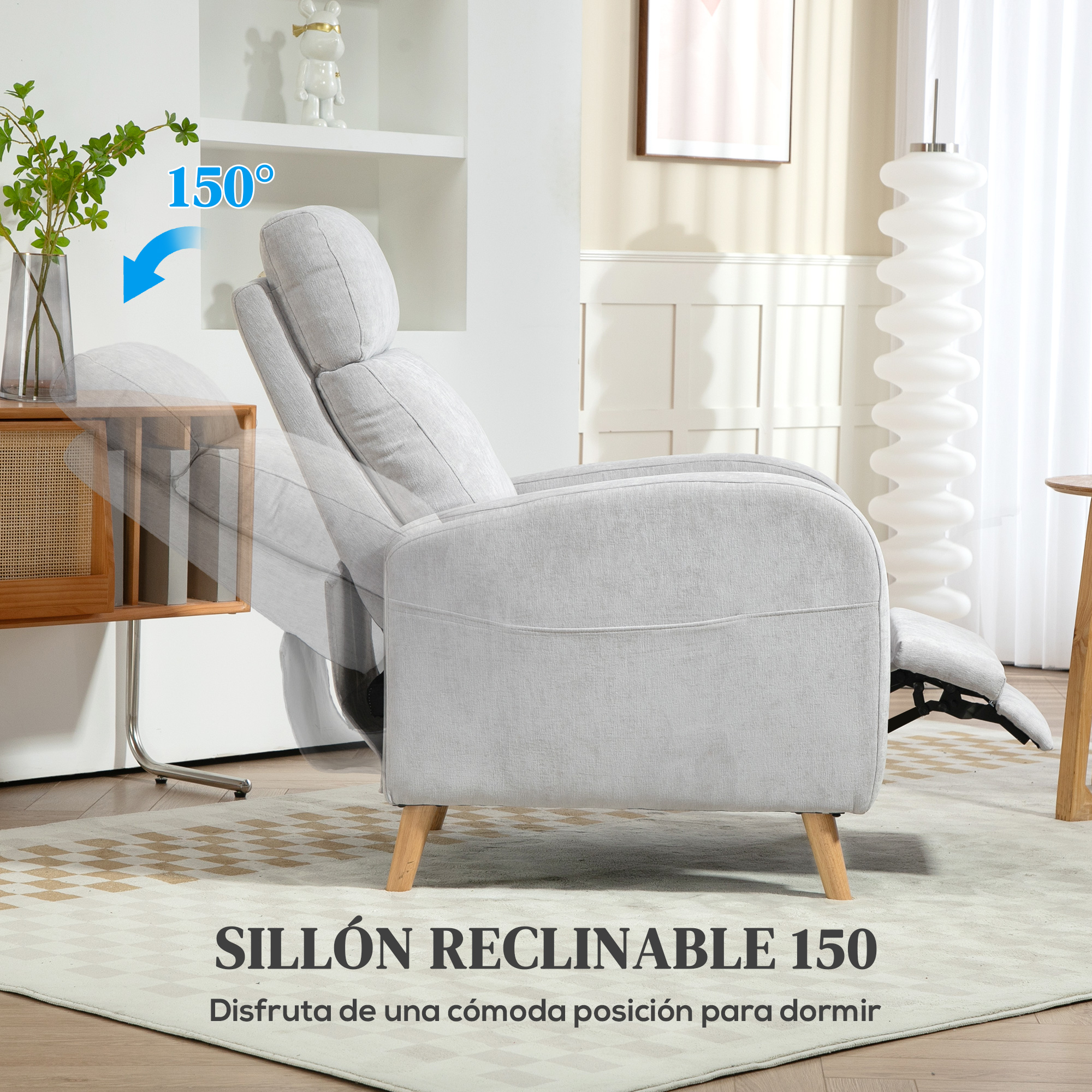 Silla reclinable gris claro con ángulo de 150 grados. Texto en la parte inferior.