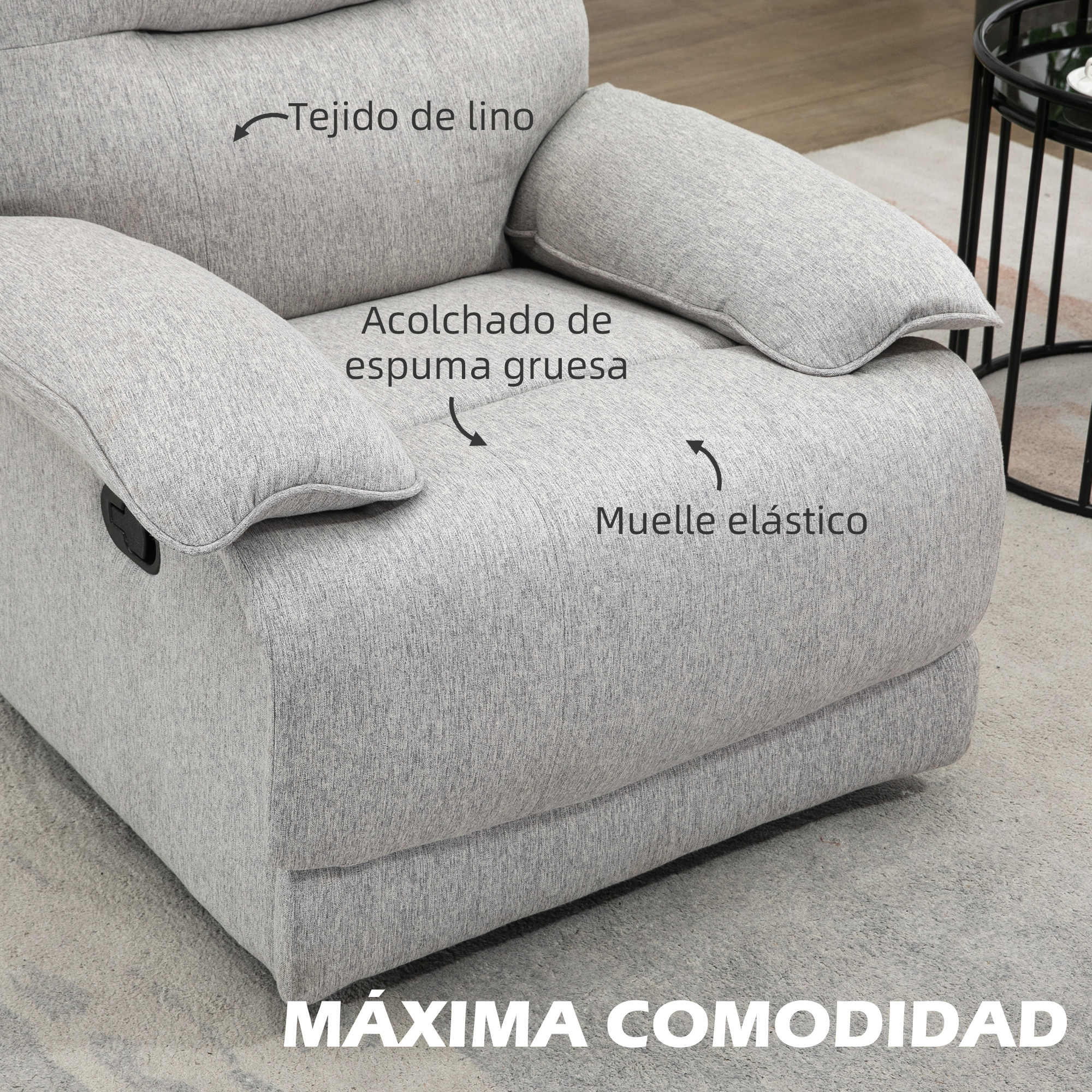 Un primer plano muestra un sillón reclinable gris con un acolchado de espuma gruesa y tela de lino, enfatizando la comodidad.