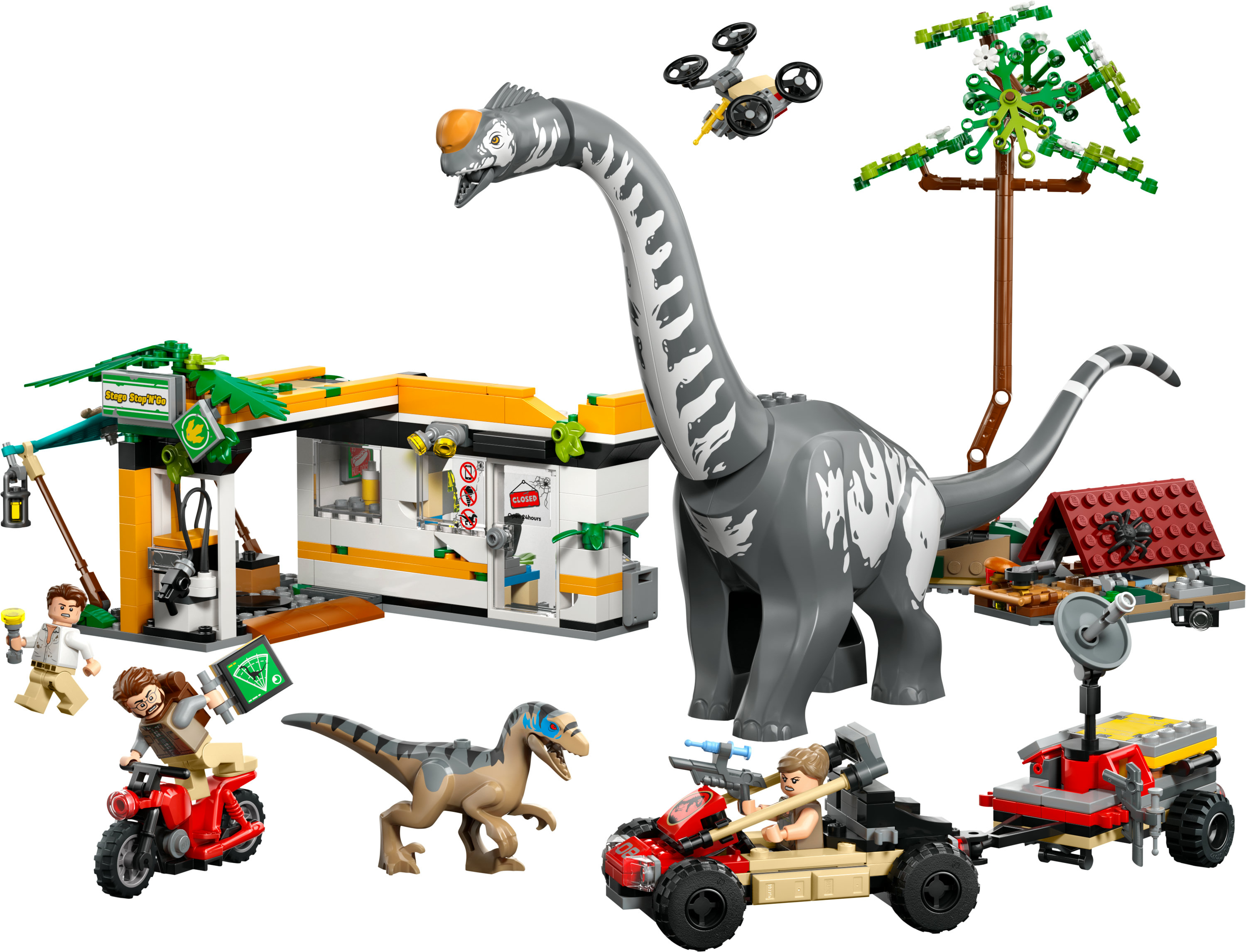 Zestaw LEGO Jurassic World z szarym brachiozaurem, pojazdami, minifigurkami i budynkiem na białym tle.