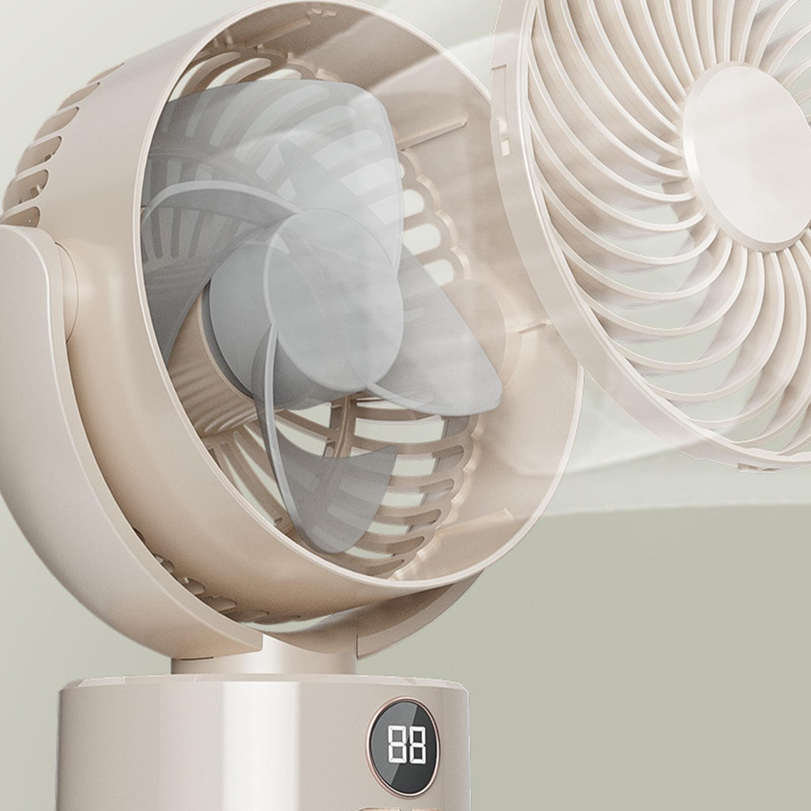 Nahaufnahme eines beigefarbenen Ventilators mit sich drehenden Flügeln, die den inneren Mechanismus und den Luftstrom zeigen.
