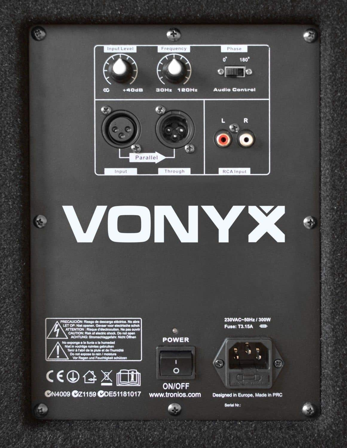 Panel trasero de altavoz negro con controles y conectores, visible el logo VONYX.