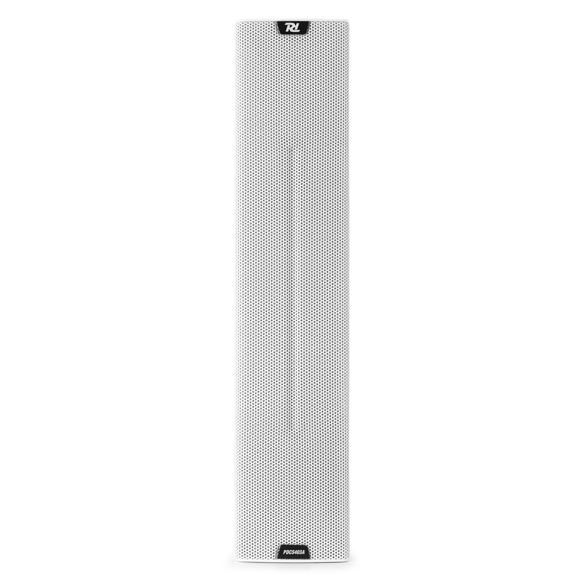 Altavoz rectangular blanco y alto con superficie frontal perforada, aislado.