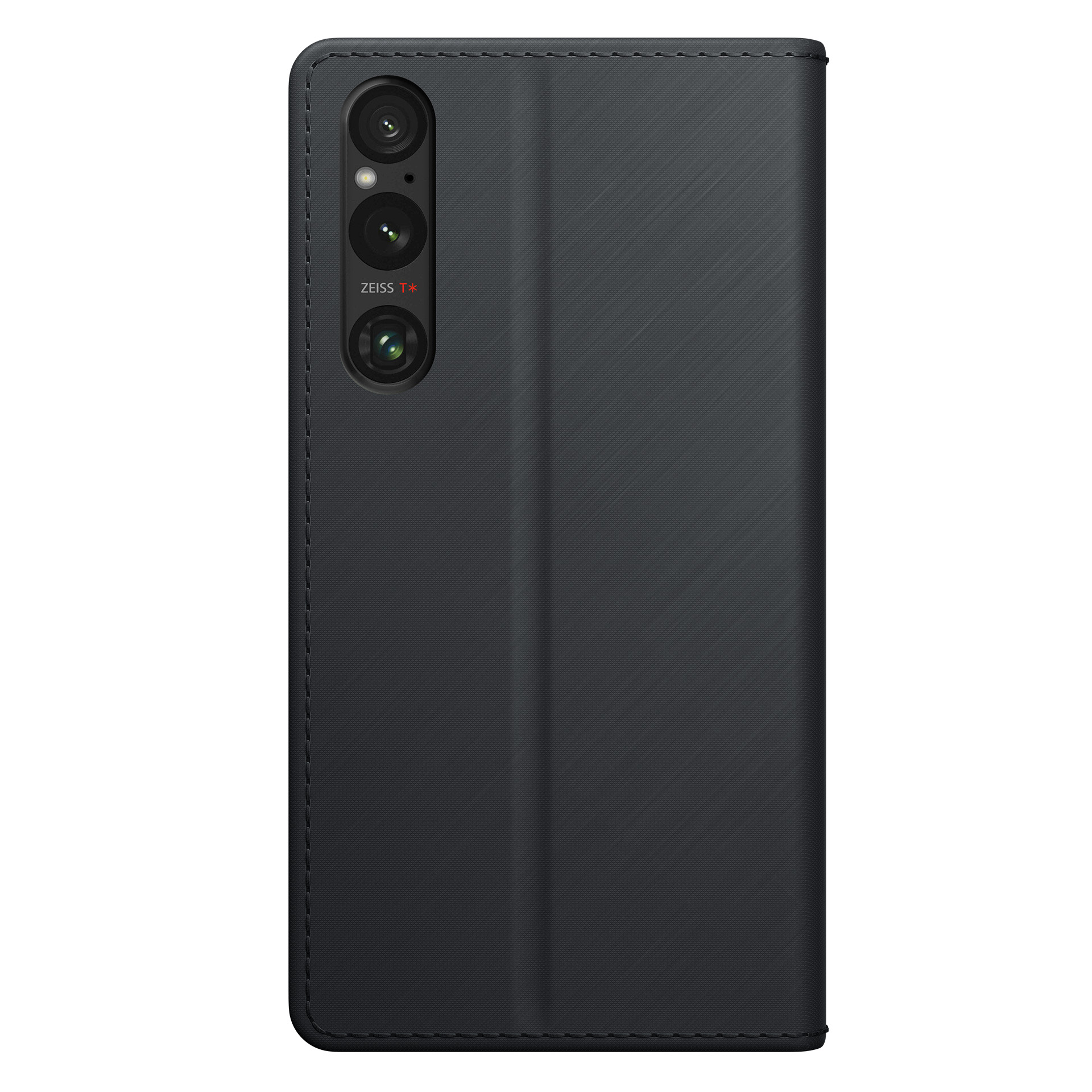 Zamknięte czarne etui portfelowe na białym tle.