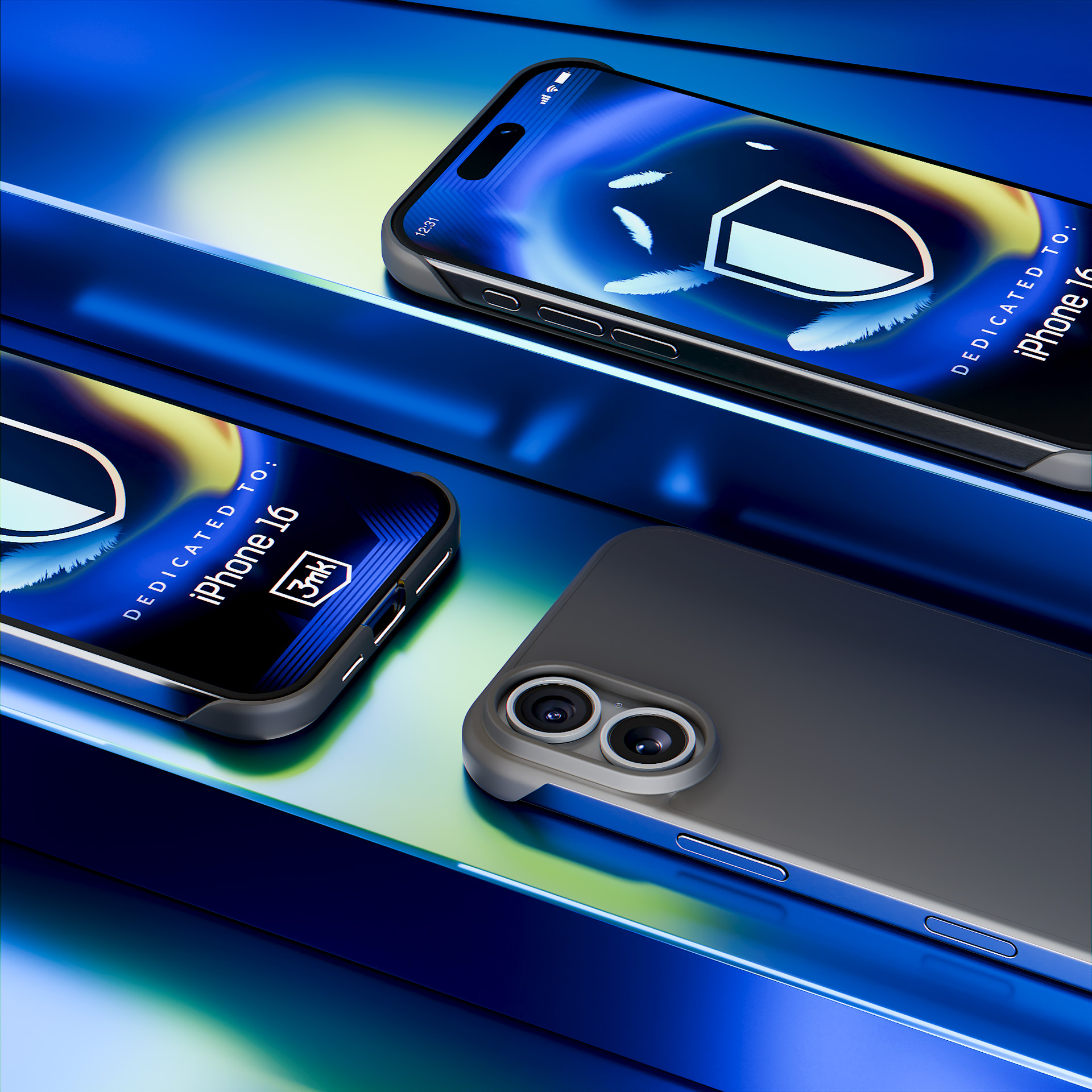 Trzy szare etui na telefony są wyświetlane na odblaskowej niebieskiej powierzchni.