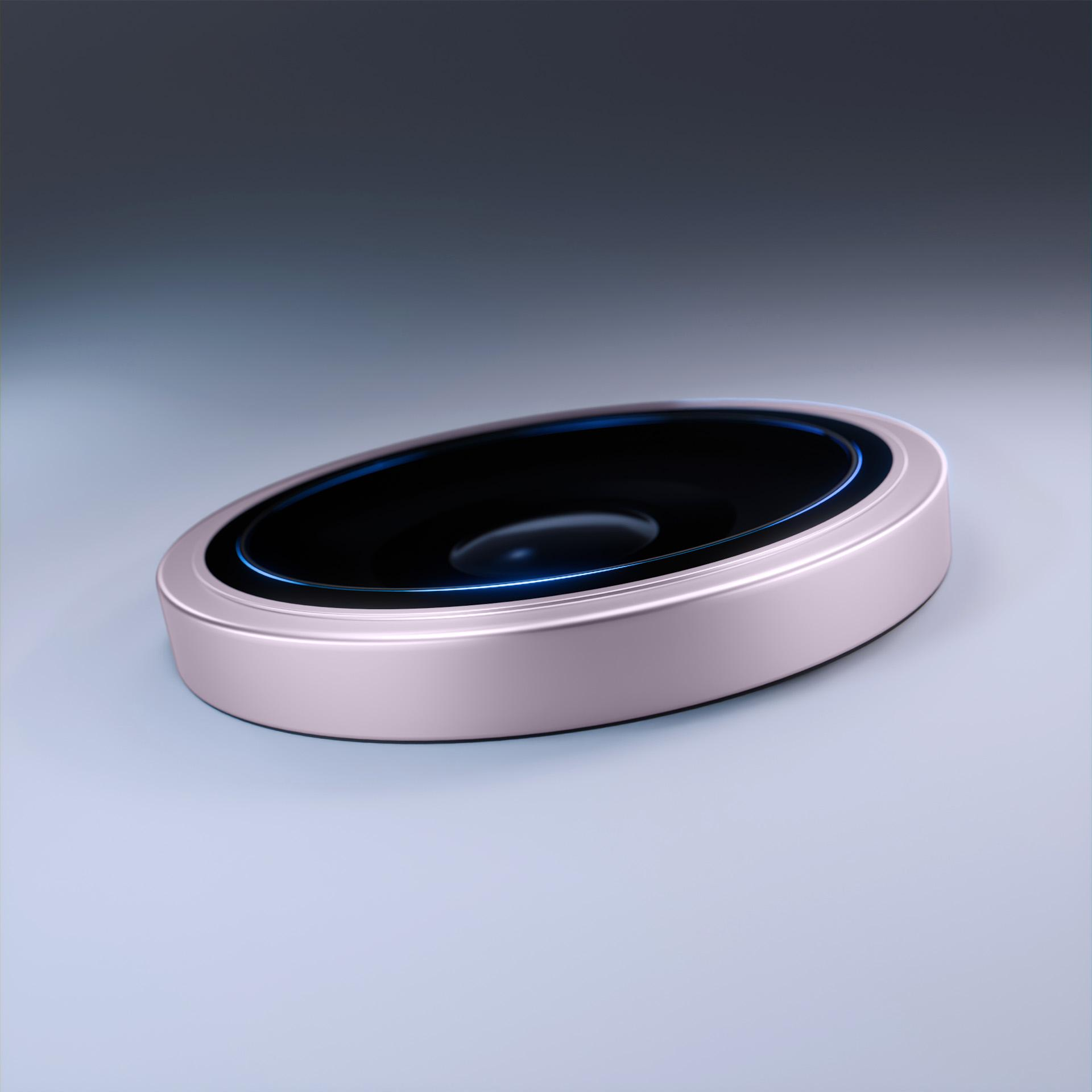 Ukośny widok okrągłego obiektywu aparatu z różowym wykończeniem i czarnym wnętrzem na szarym tle.